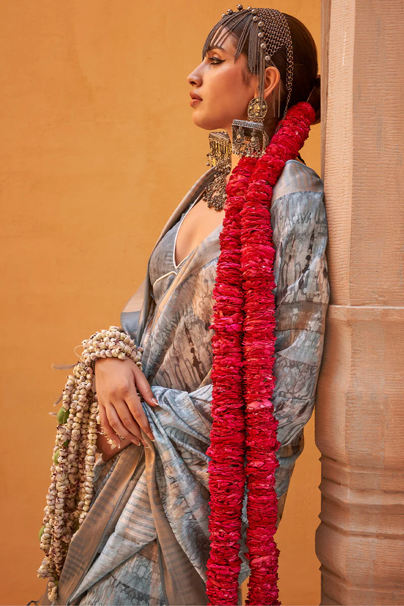 Skinny Grey Digital Printed Cotton Silk Saree With Gratifying Blouse Piece - Image 3