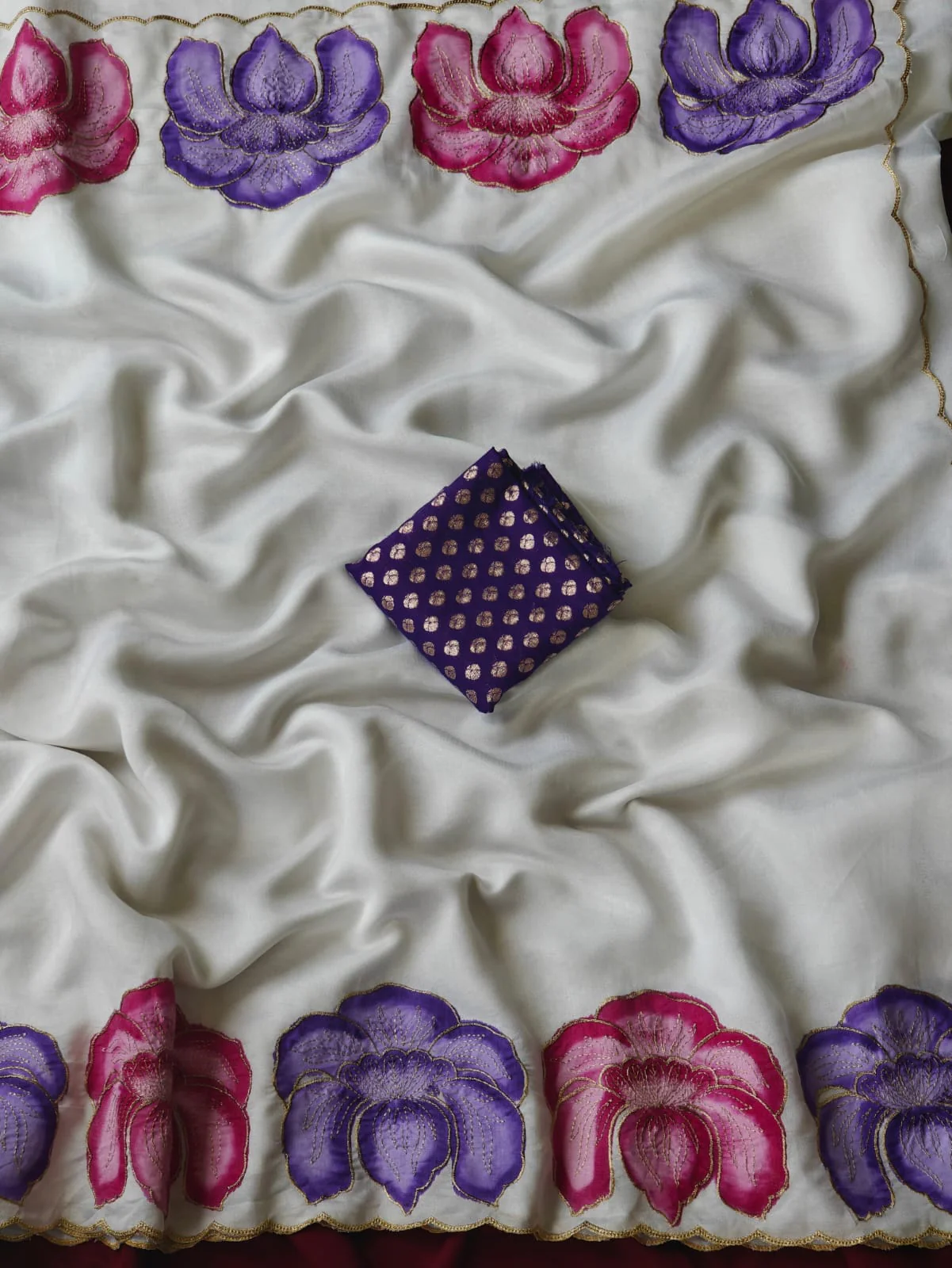 Skinny Off White Handprinted Crush Silk Saree With Resplendent Blouse Piece - Image 2