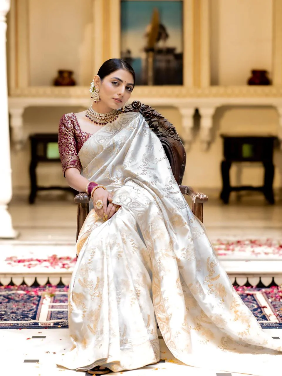 Snappy Off White Soft Silk Saree With Transcendent Blouse Piece - Image 6