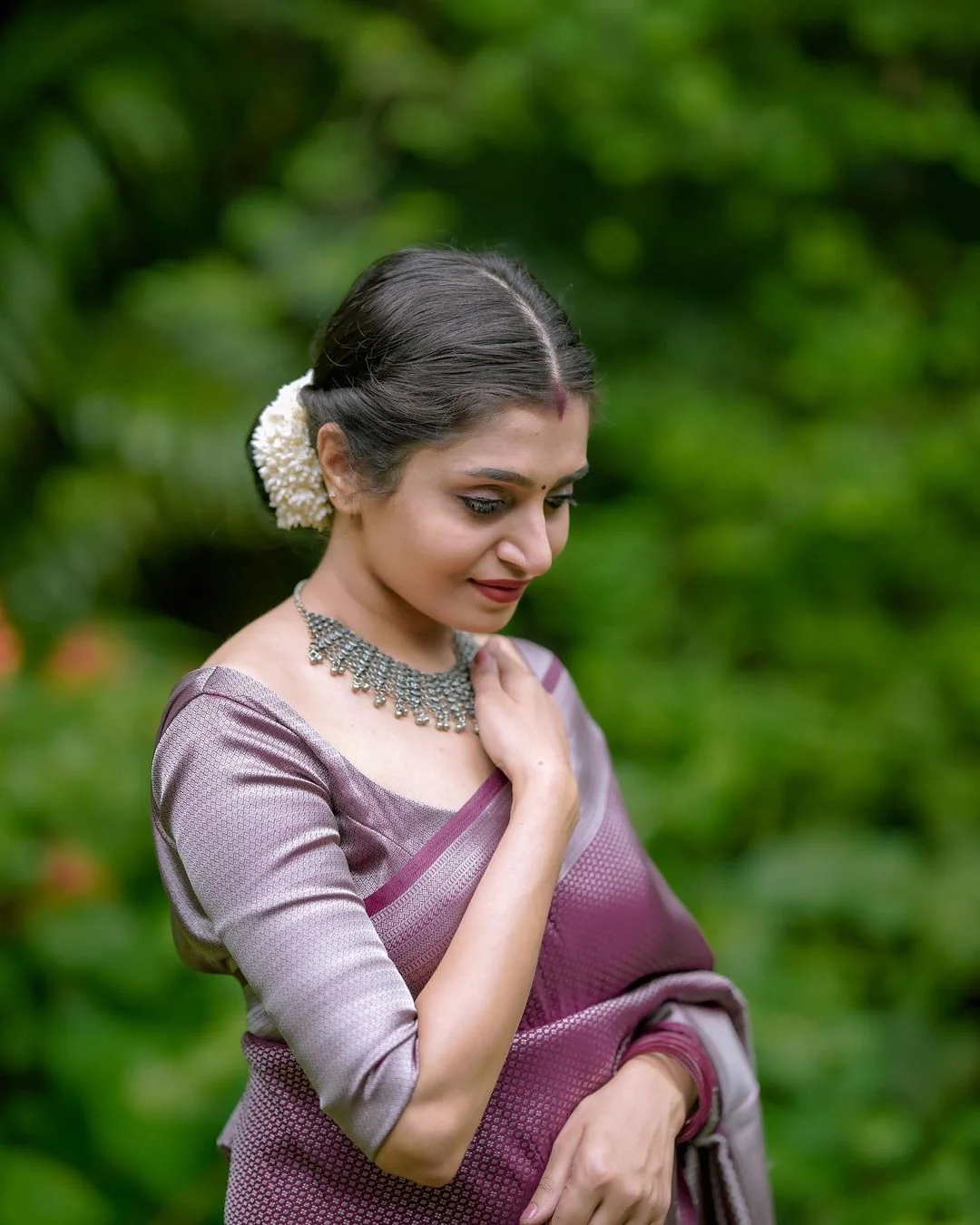 Snazzy Brown Soft Silk Saree with Tempting Blouse Piece - Image 7