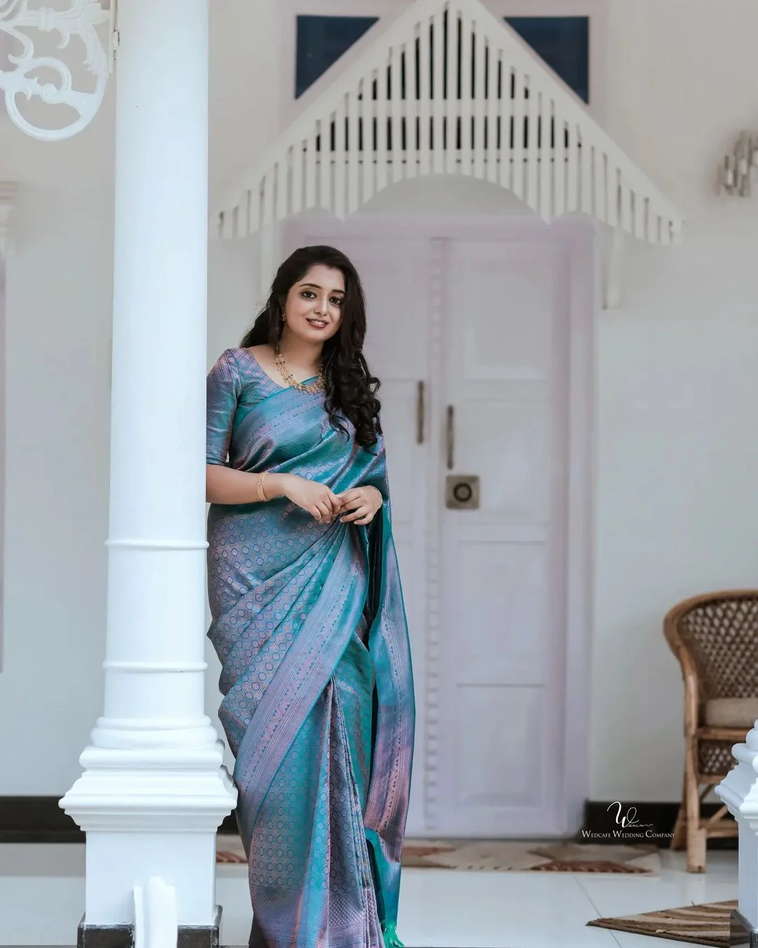 Snazzy Firozi Soft Banarasi Silk Saree with Glittering Blouse Piece - Image 4