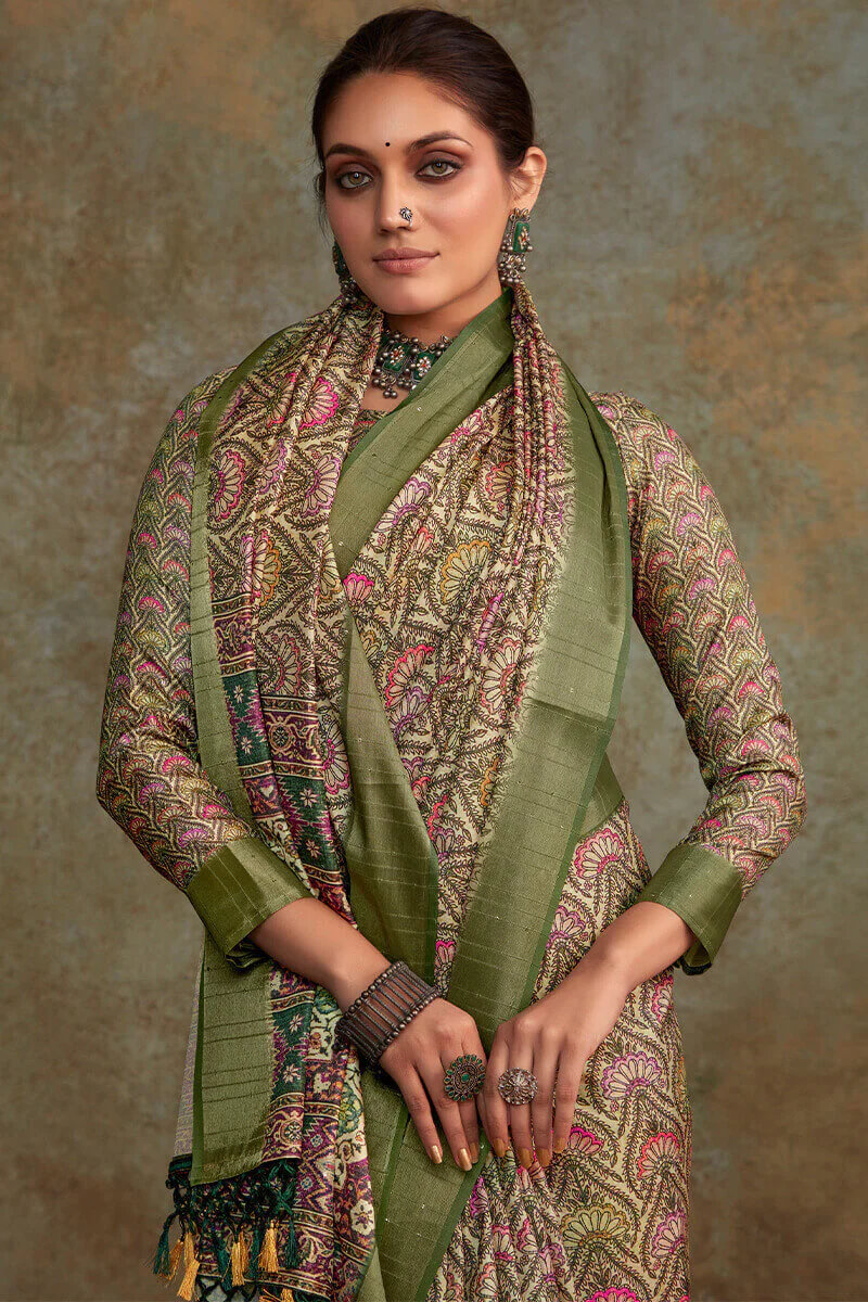 Sonorous Green Digital Printed Soft Silk Saree With Glamorous Blouse Piece - Image 2