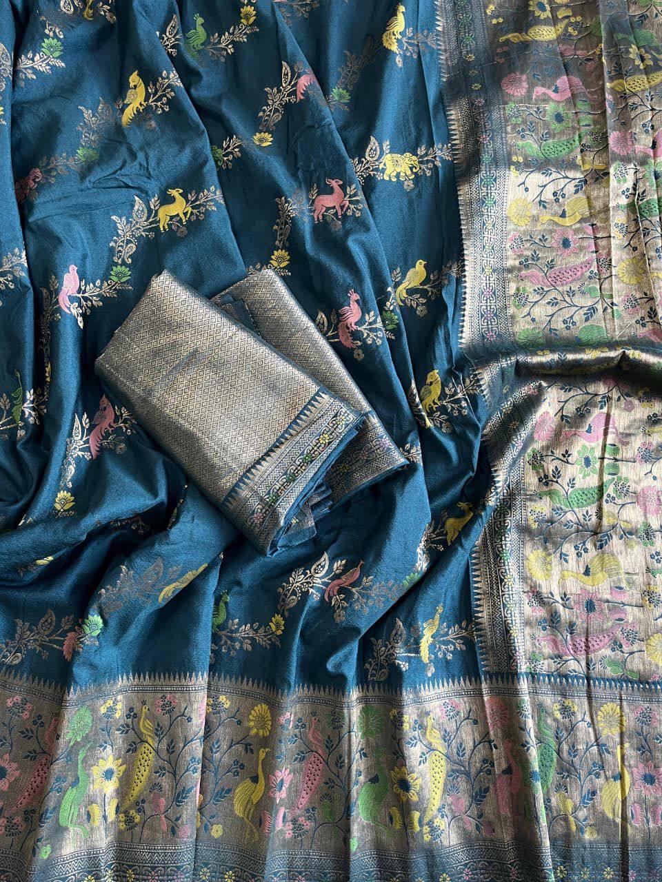 Sonorous Rama Soft Banarasi Silk Saree With Supernal Blouse Piece - Image 2