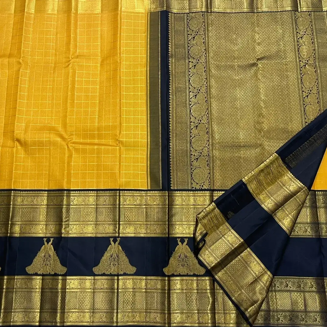 Sonorous Yellow Pure Zari Weaving Banarasi Silk Saree With Devastating Blouse Piece - Image 5