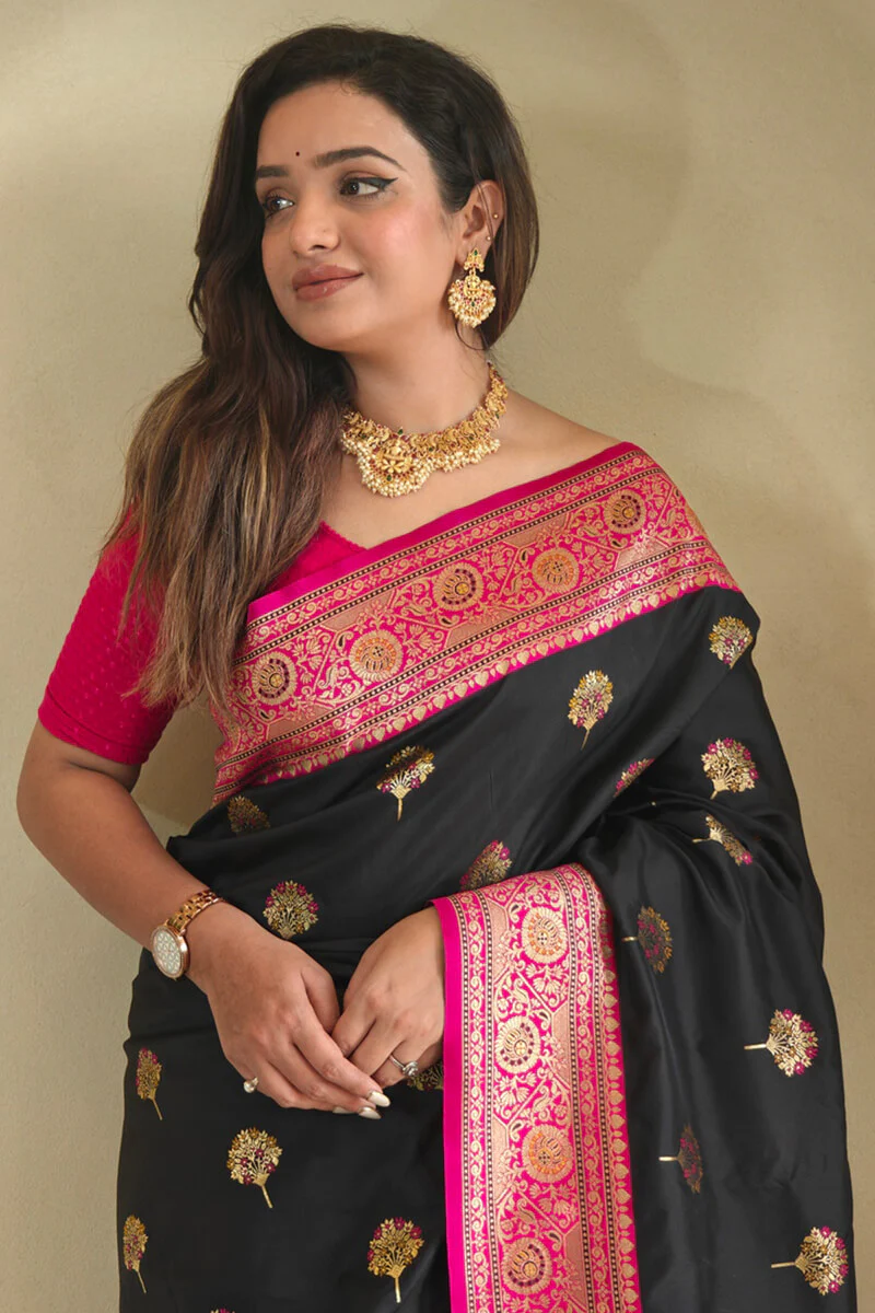 Sophisticated Black Soft Banarasi Silk Saree With Flaunt Blouse Piece - Image 3