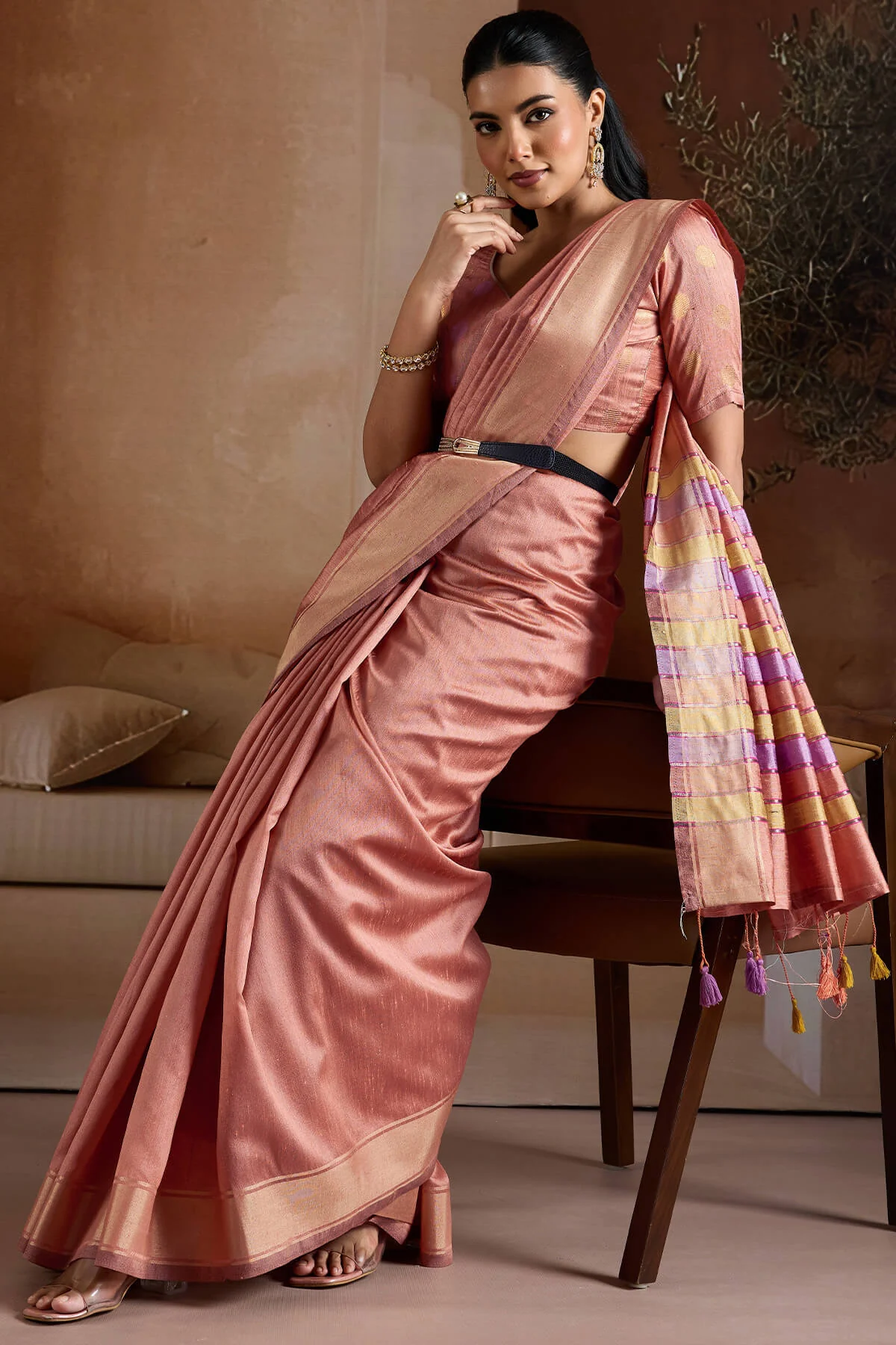 Splendorous Peach Soft Banarasi Bhagalpuri Silk Saree With Evanescent Blouse Piece - Image 3