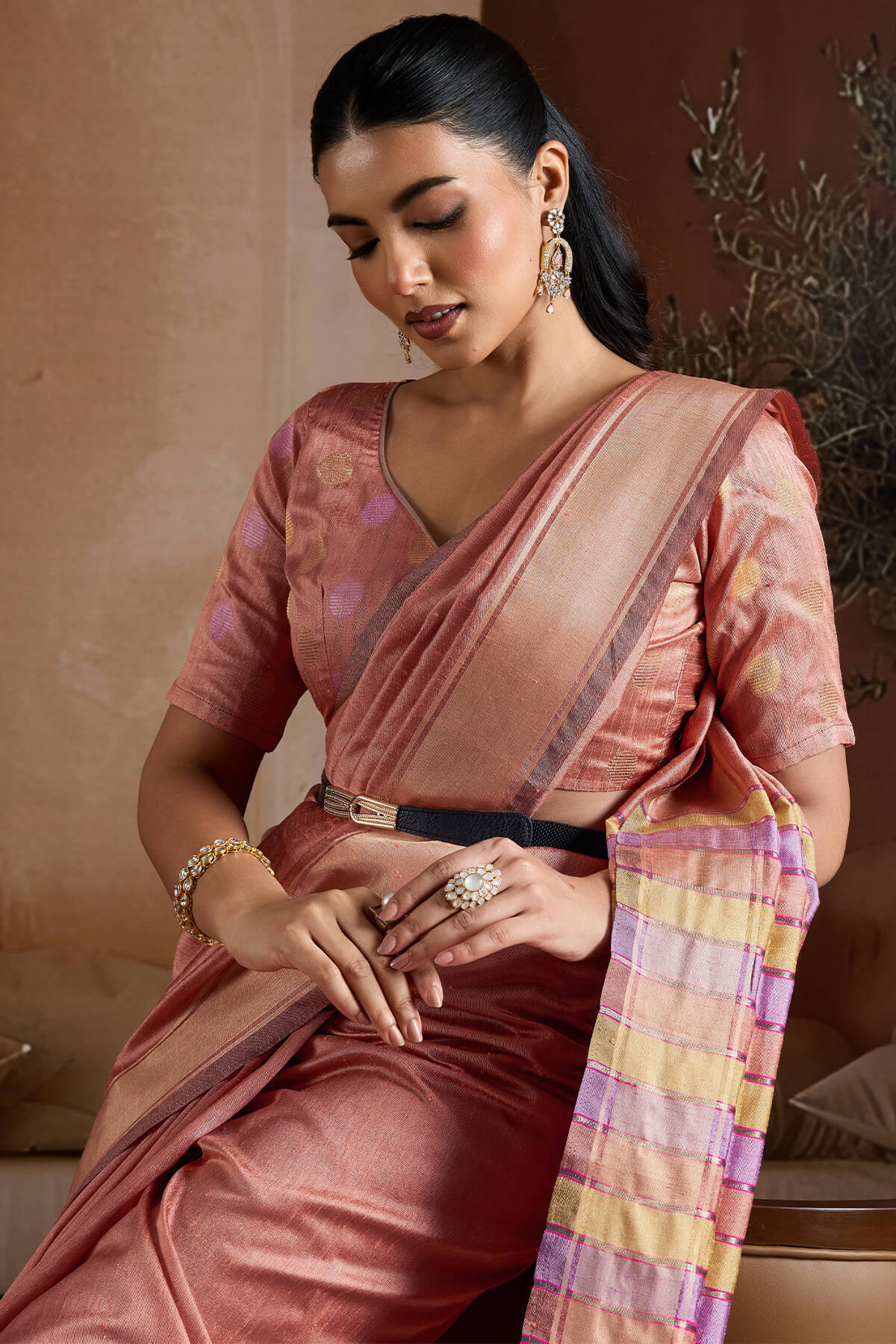 Splendorous Peach Soft Banarasi Bhagalpuri Silk Saree With Evanescent Blouse Piece - Image 4