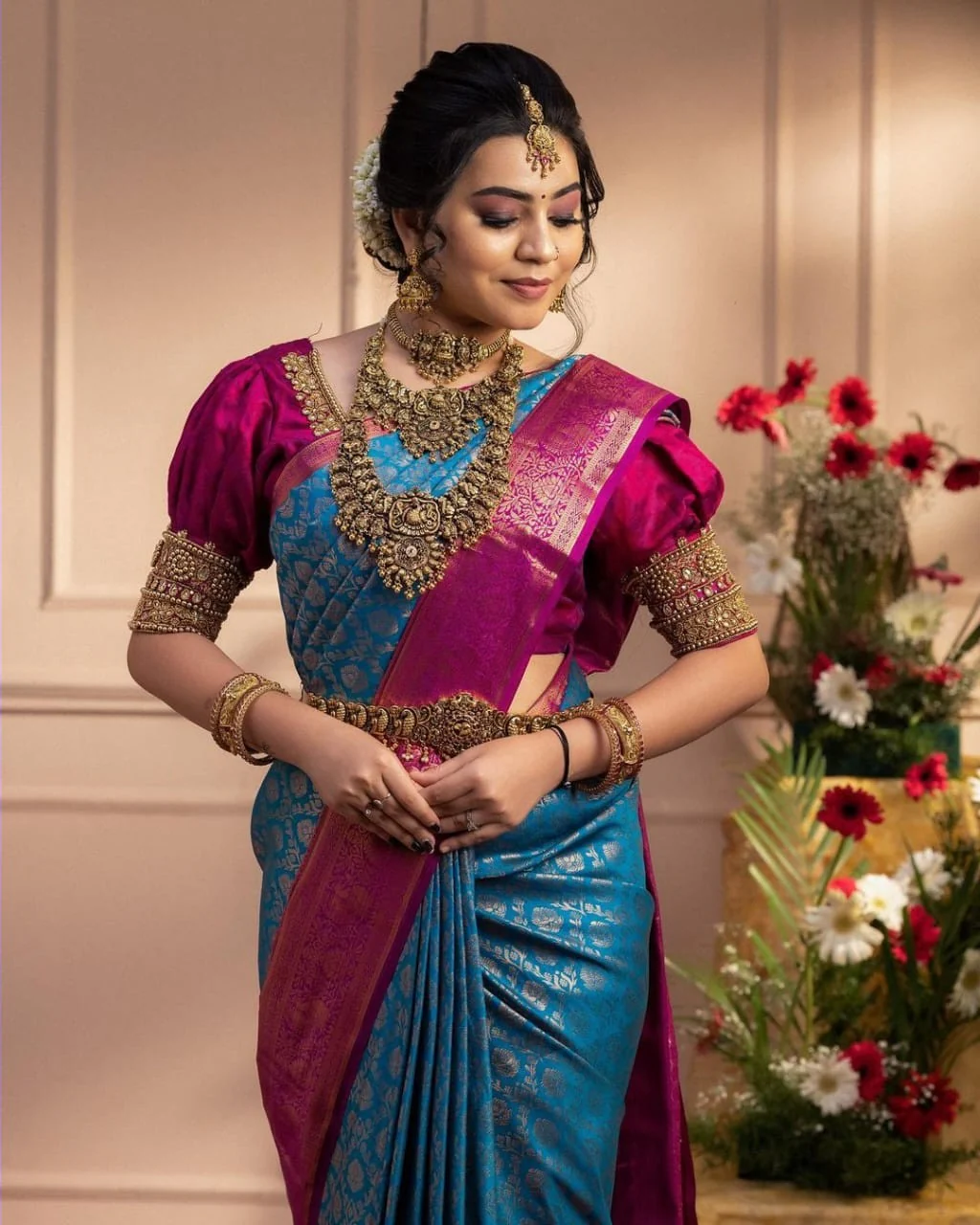 Staggering Firozi Soft Banarasi Silk Saree With Imaginative Blouse Piece - Image 4