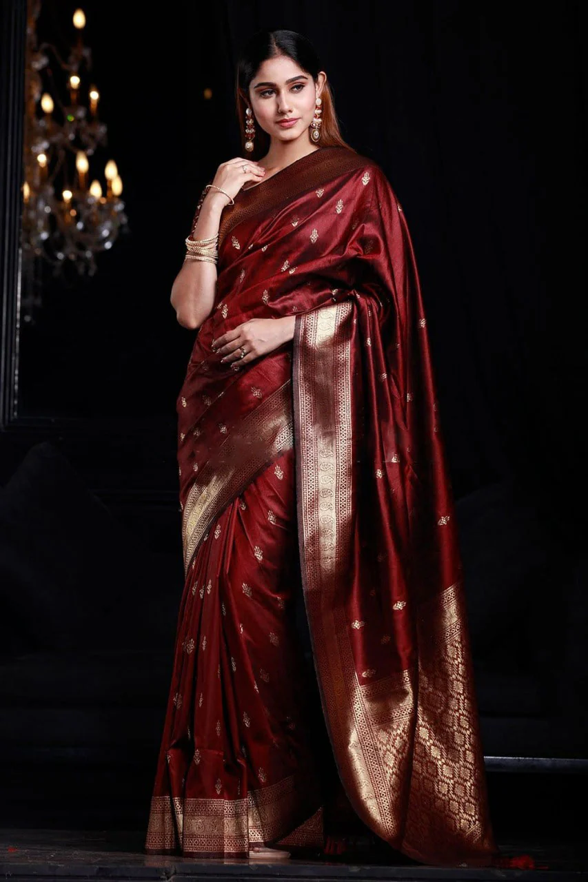Staggering Maroon Banarasi Silk Saree With Smashing Blouse Piece - Image 5
