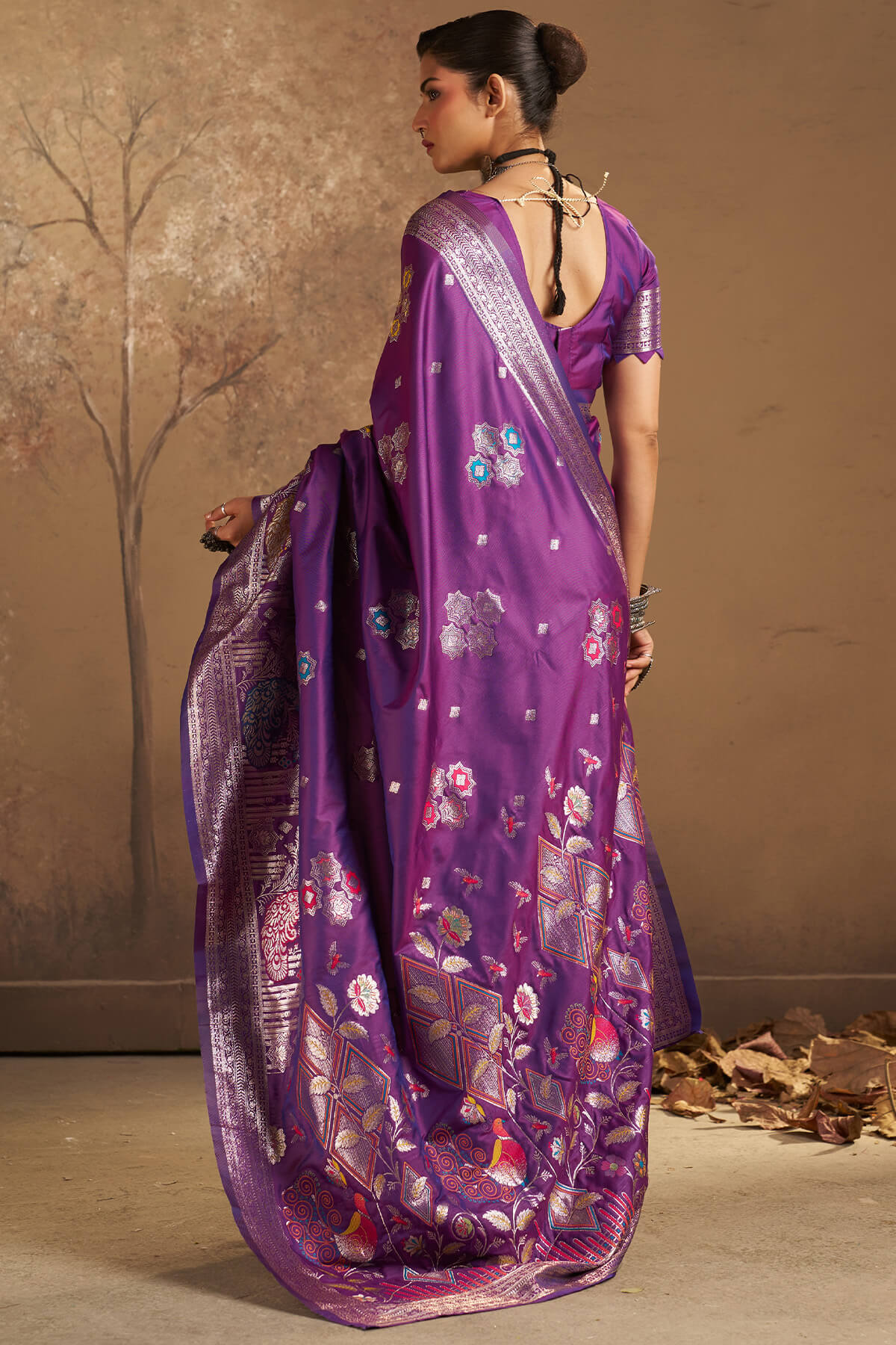 Staggering Purple Pure Zari Weaving Banarasi Silk Saree With Enthralling Blouse Piece - Image 3