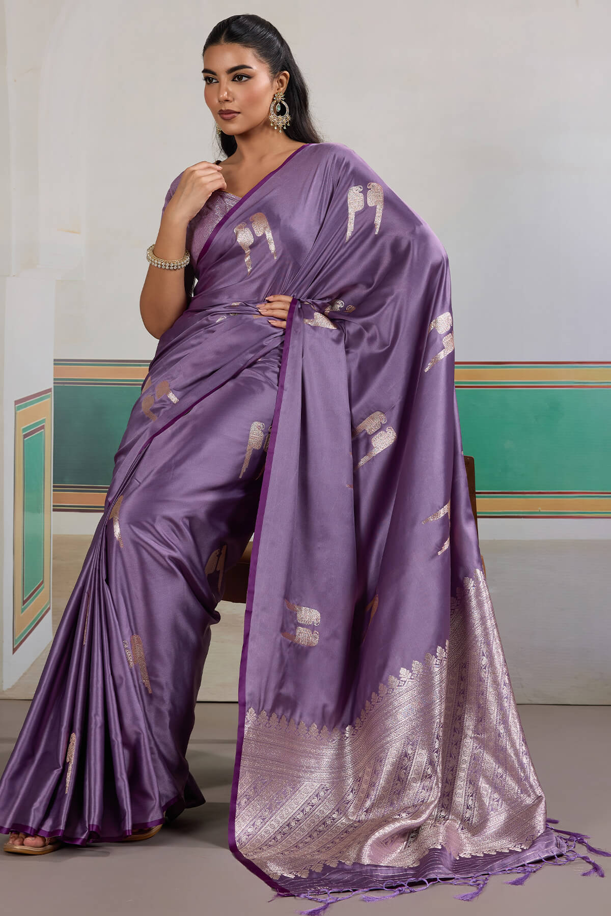 Staring Lavender Banarasi Satin Silk Saree With Desiring Blouse - Image 3