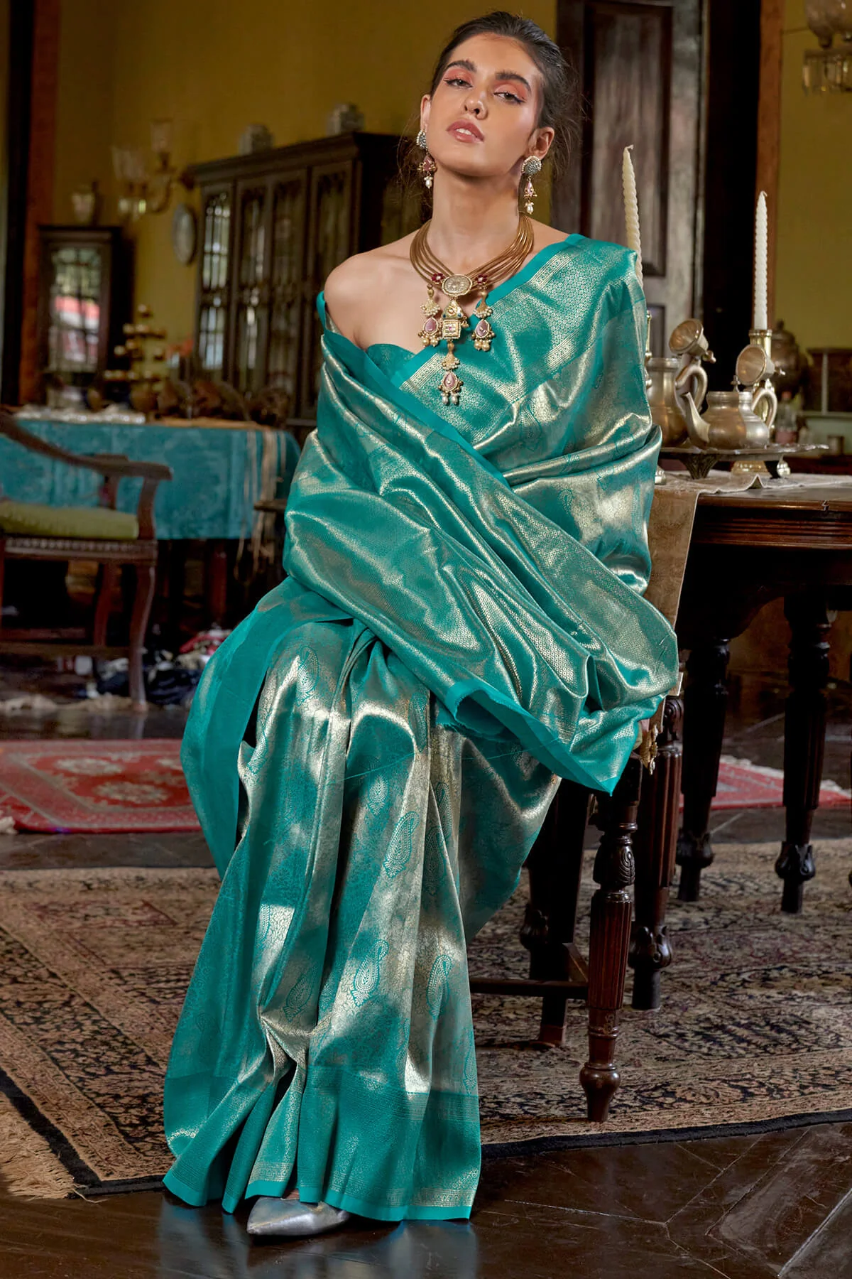 Stunner Turquoise Kanjivaram Silk Saree With Luminous Blouse Piece - Image 2