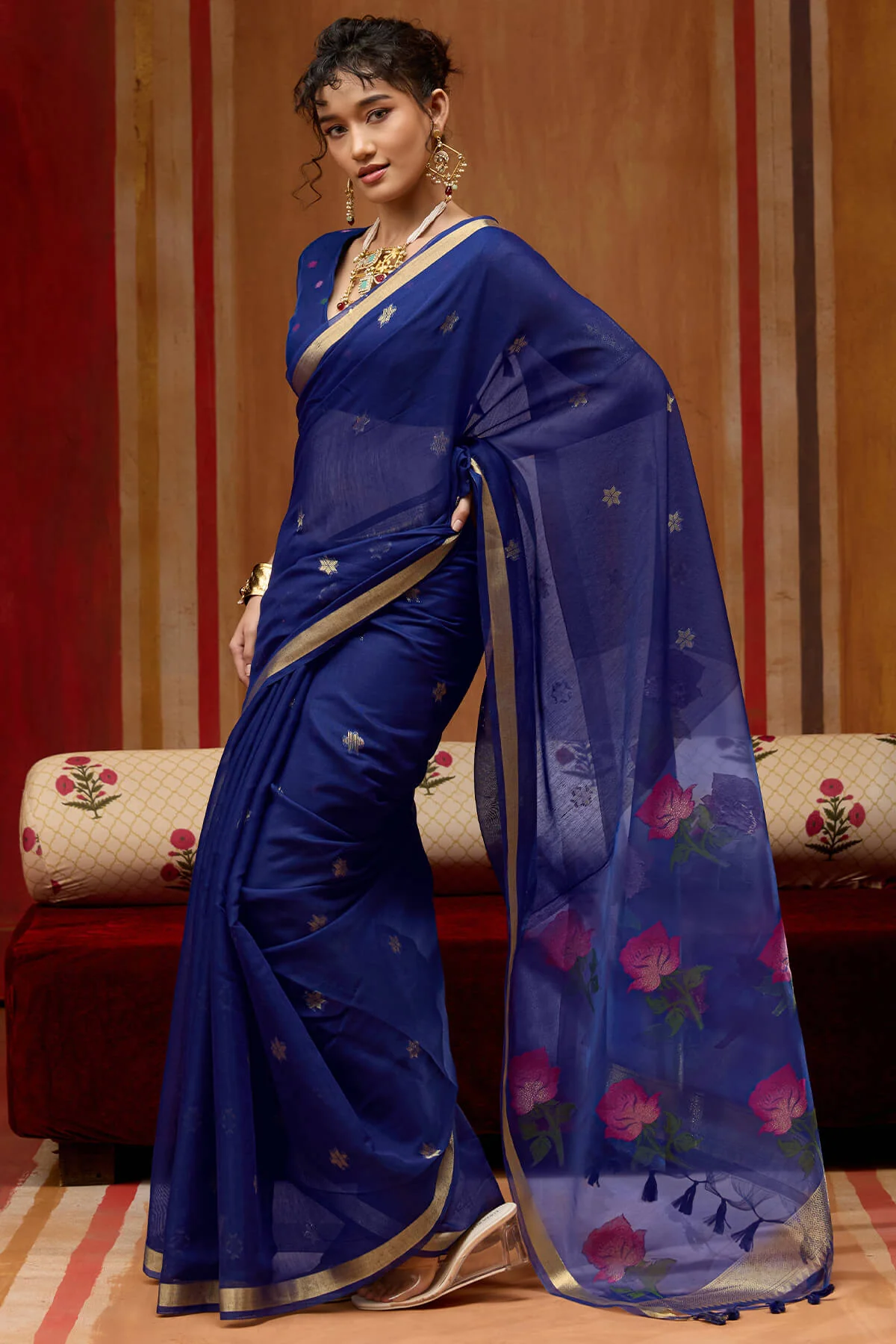 Stunning Navy Blue Pure Munga Cotton Saree With Super extravagant Blouse Piece - Image 3