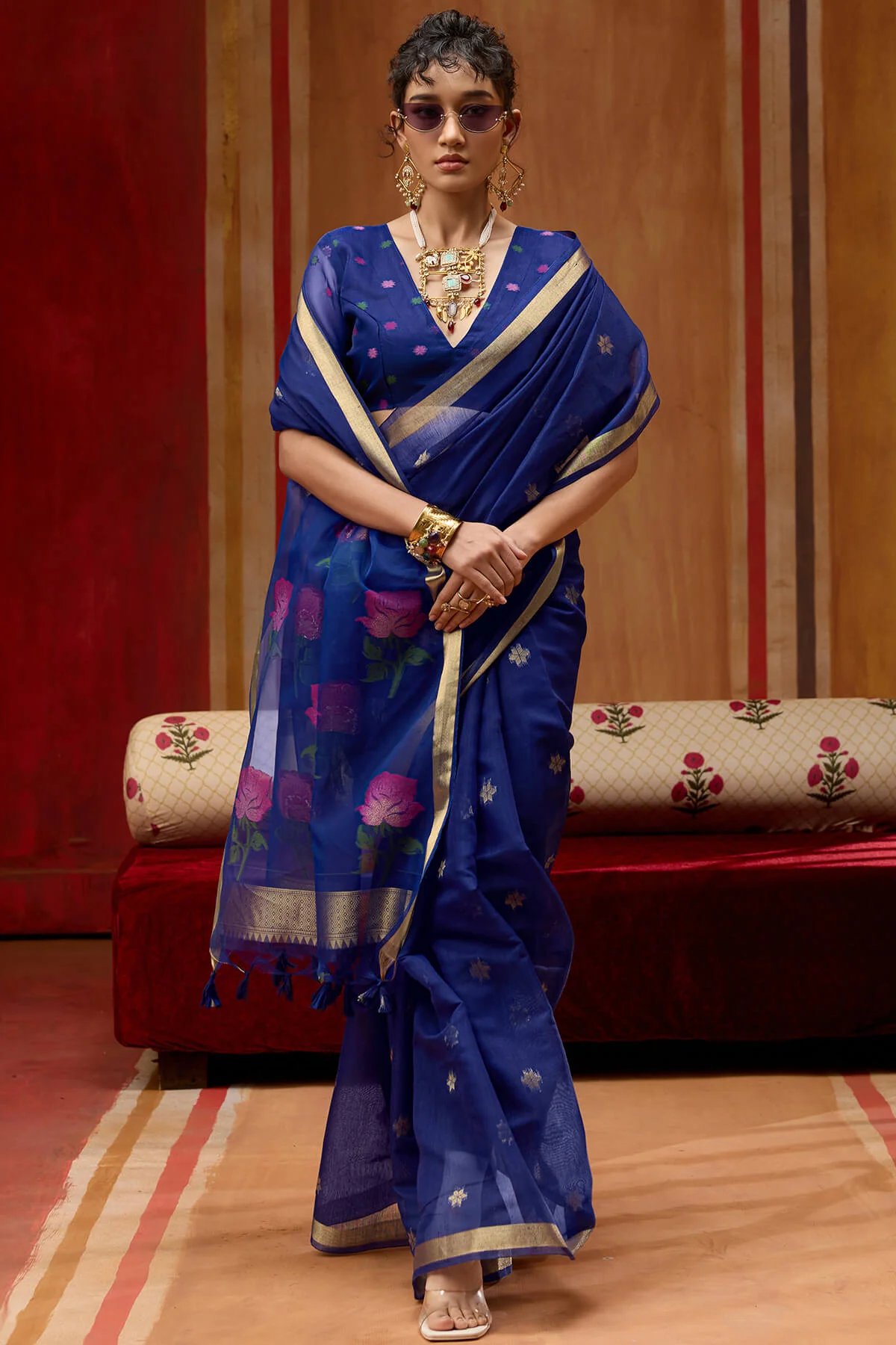 Stunning Navy Blue Pure Munga Cotton Saree With Super extravagant Blouse Piece - Image 5