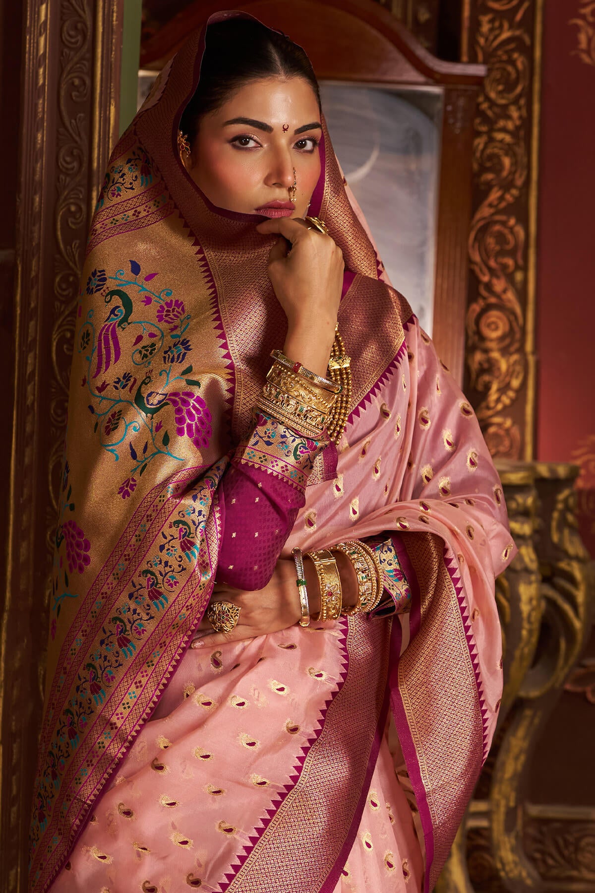 Stylish Baby Pink Organza Paithani Silk Saree With Piquant Blouse Piece - Image 4