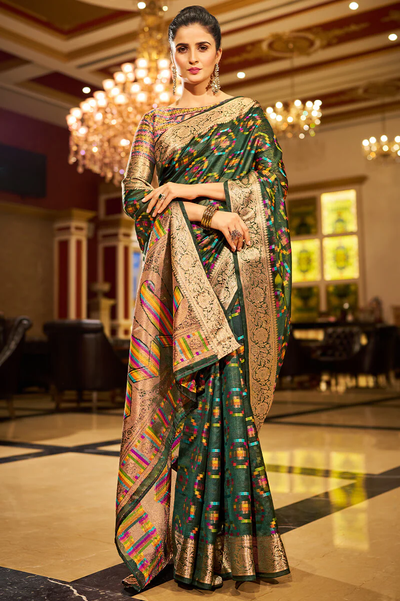Sumptuous Dark Green Organza Silk Saree With Vestigial Blouse Piece - Image 3