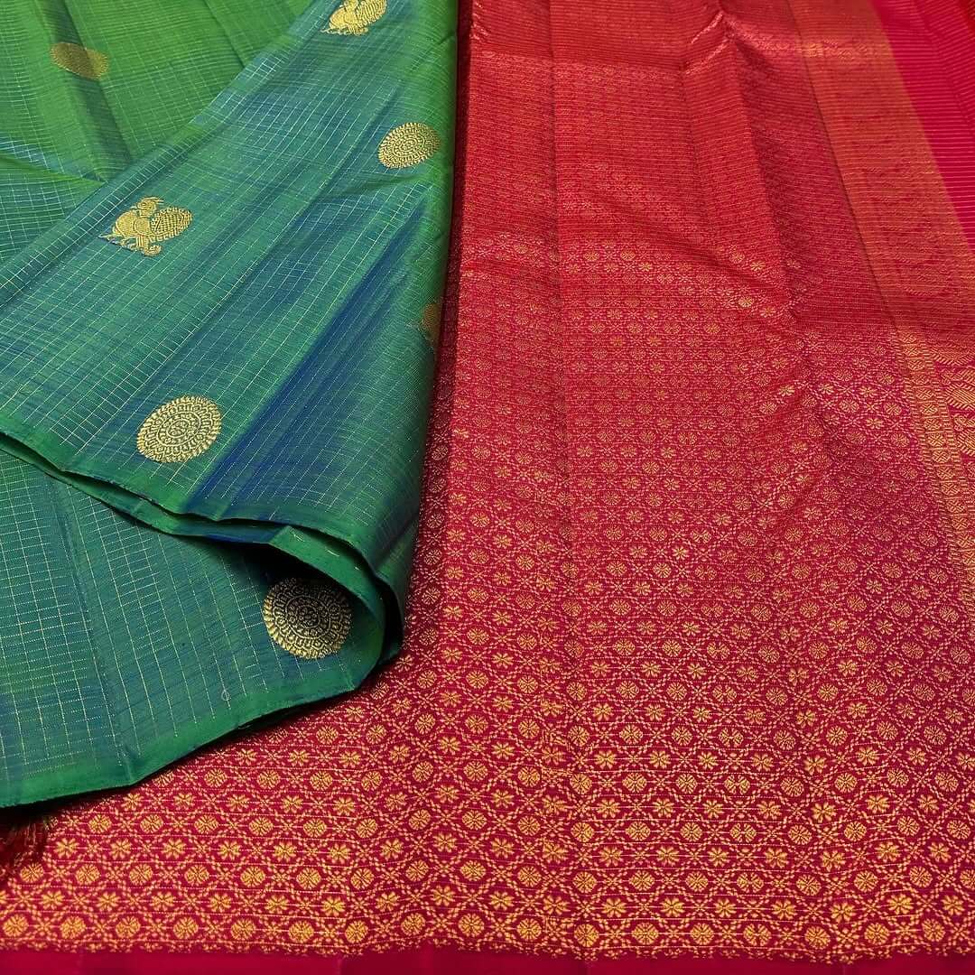 Sumptuous Rama Soft Silk Saree With Surpassing Blouse Piece - Image 3