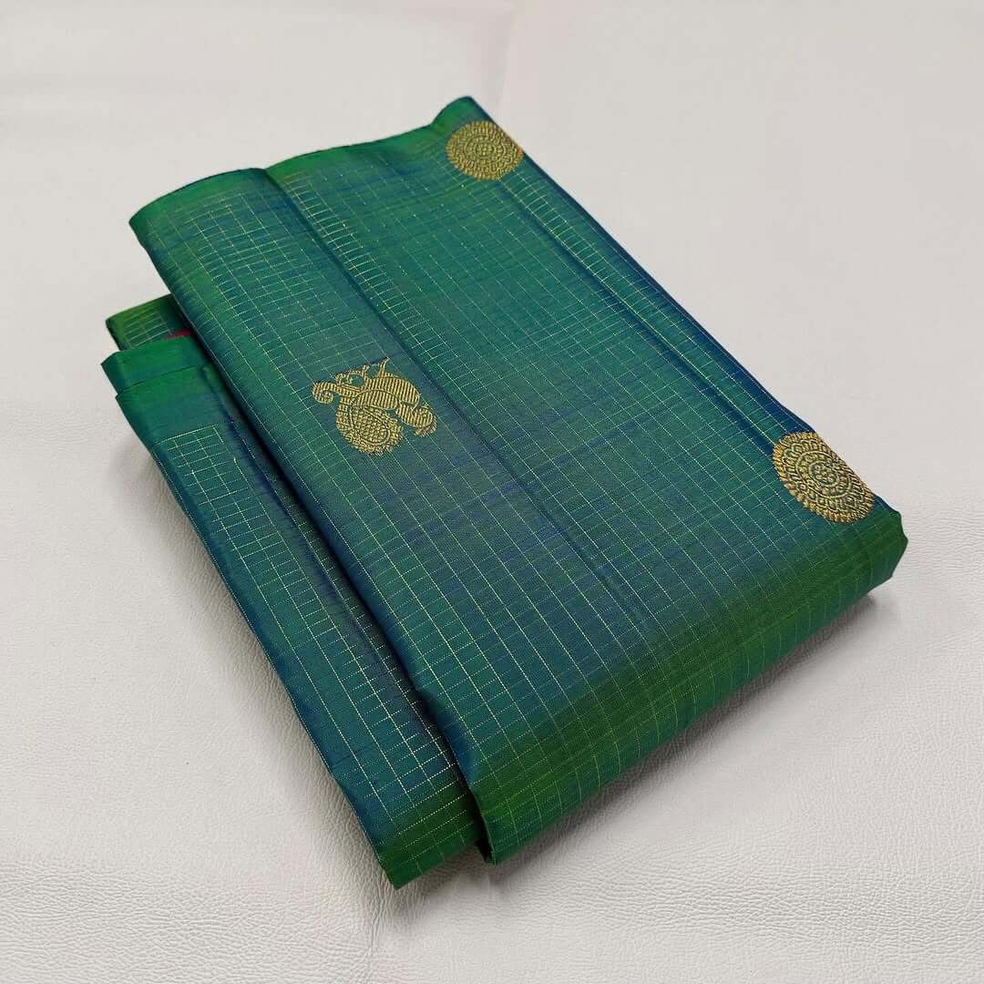Sumptuous Rama Soft Silk Saree With Surpassing Blouse Piece - Image 4