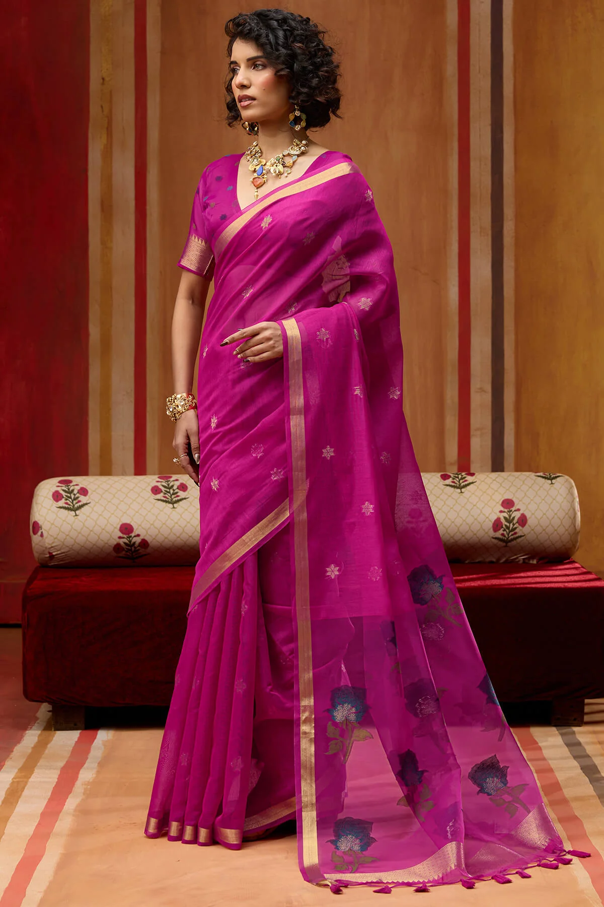 Supernal Magenta Pure Munga Cotton Saree With Conflate Blouse Piece - Image 3