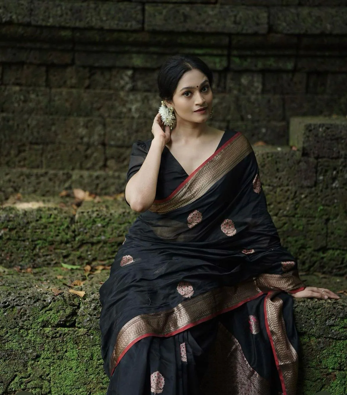 Surpassing Black Soft Silk Saree With Embellished Blouse Piece - Image 3