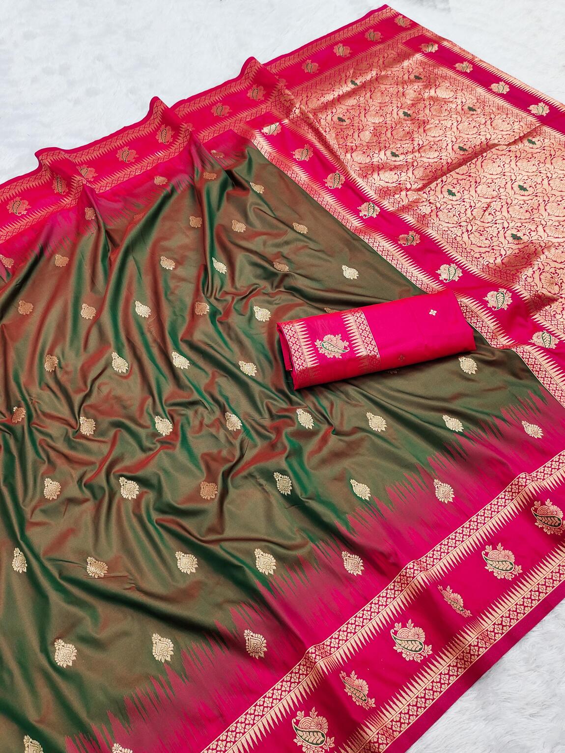 Surpassing Green Soft Banarasi Silk Saree With Zephyr Blouse Piece - Image 2