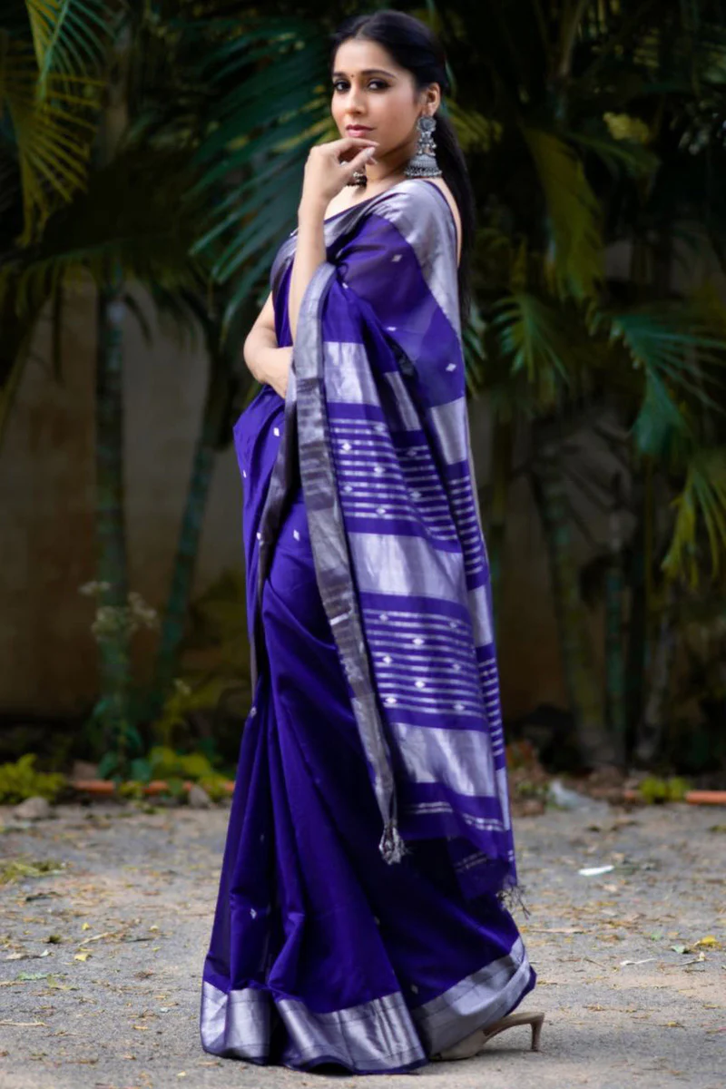 Surpassing Royal Blue Soft Silk Saree With Fancifull Blouse Piece - Image 7