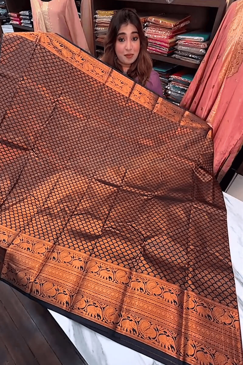 Surreptitious Navy Blue Soft Banarasi Silk Saree With Unique Blouse Piece - Image 5