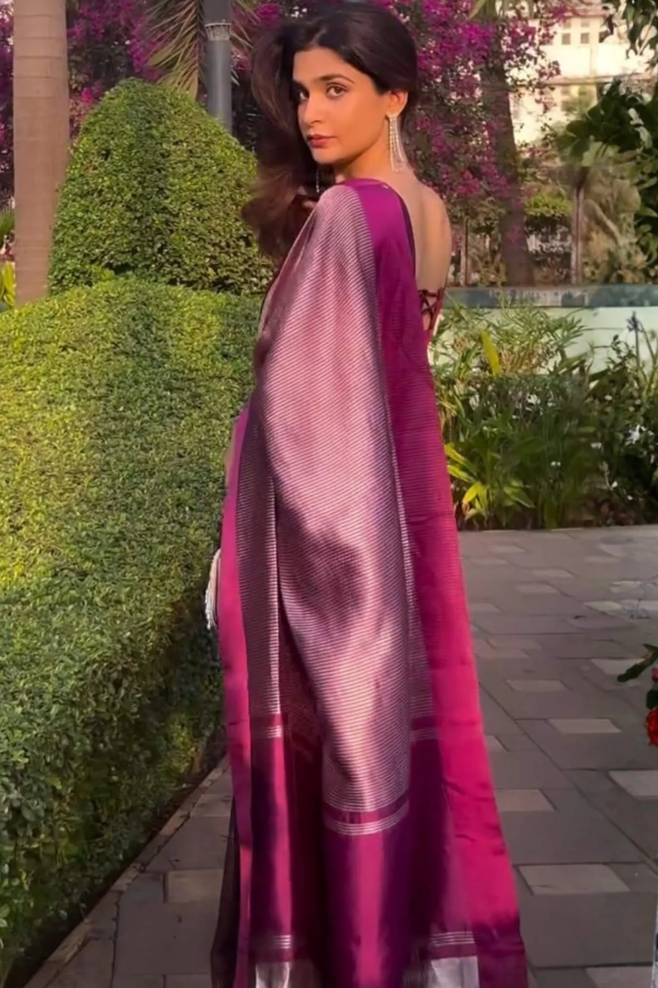 Surreptitious Purple Soft Silk Saree With Eloquence Blouse Piece - Image 6