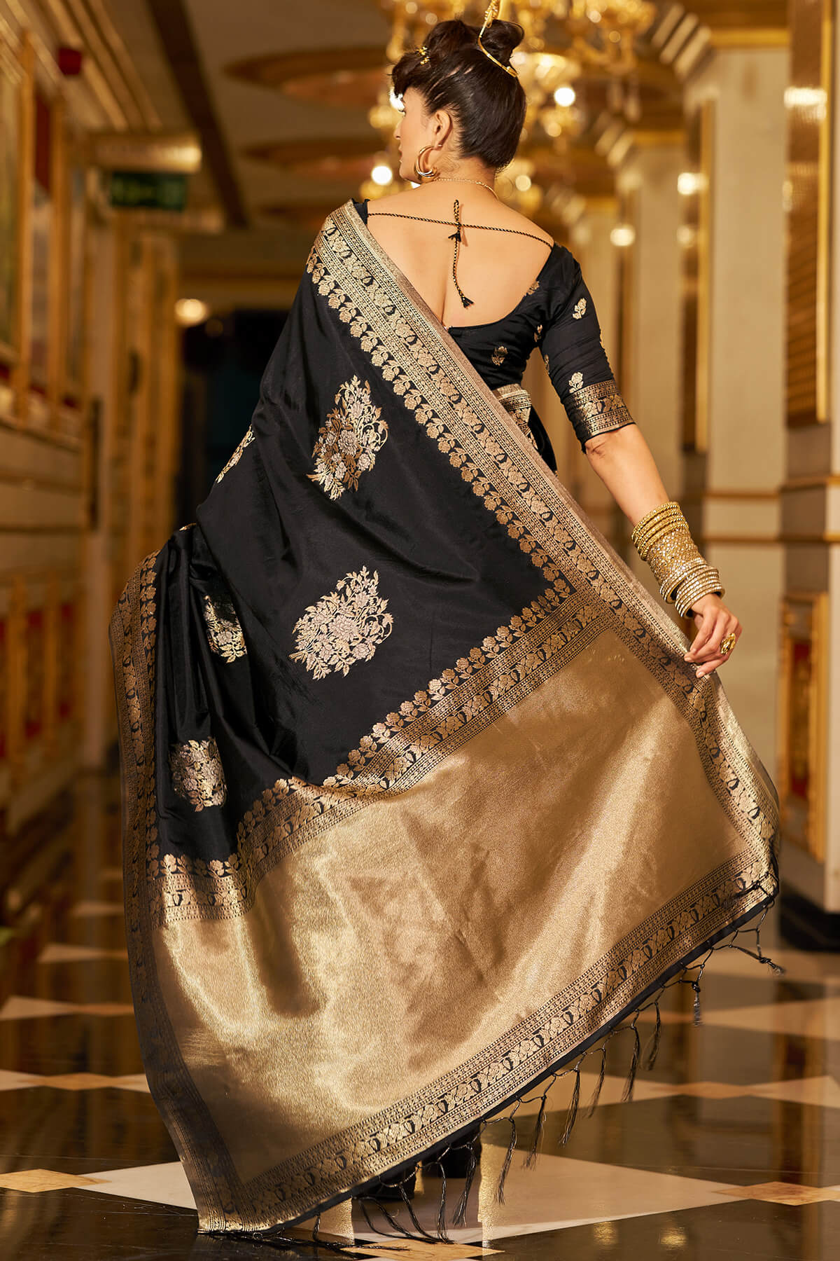 Susurrous Black Pure Zari Weaving Banarasi Silk Saree With Lassitude Blouse Piece - Image 6