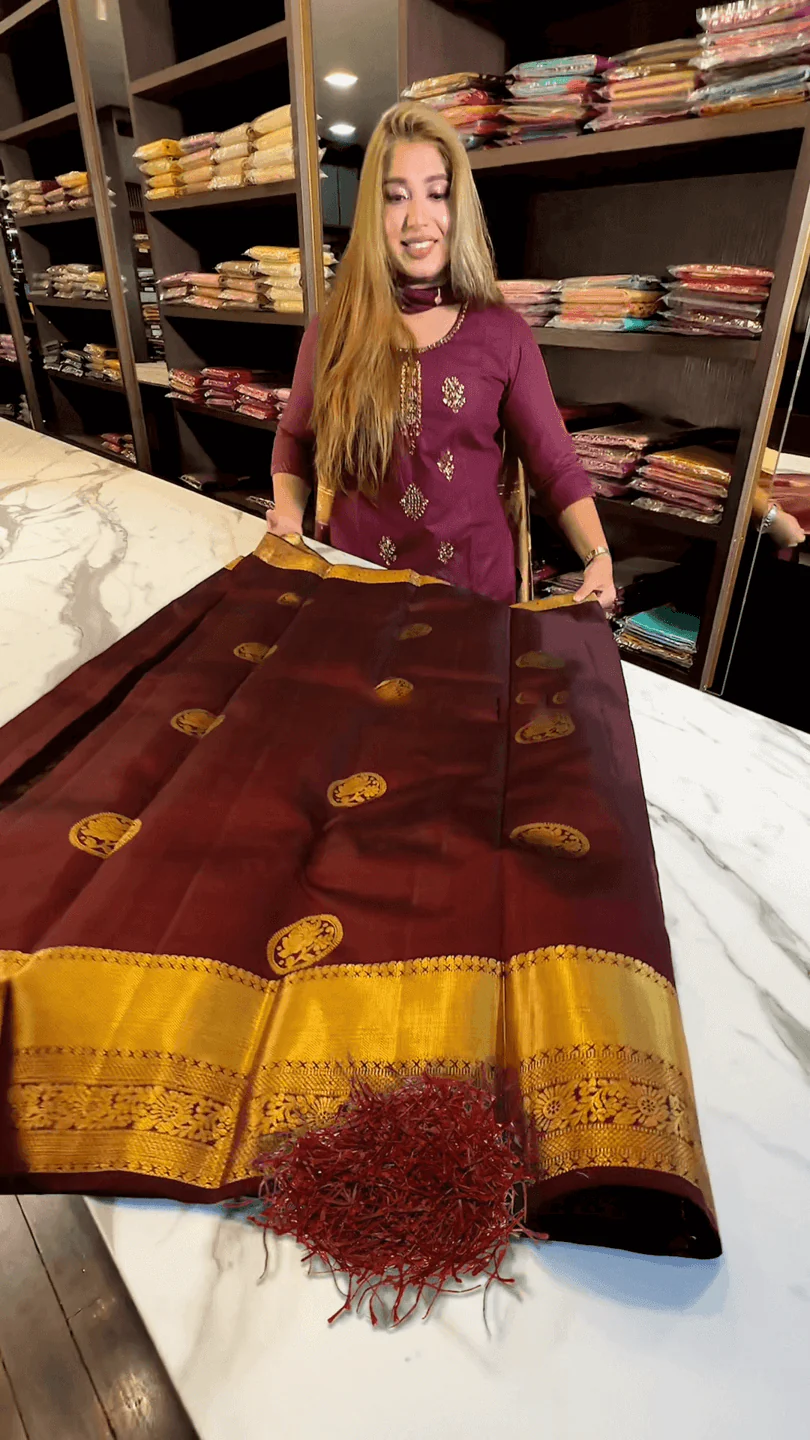 Susurrous Maroon Soft Banarasi Silk Saree With Tremendous Blouse Piece - Image 6
