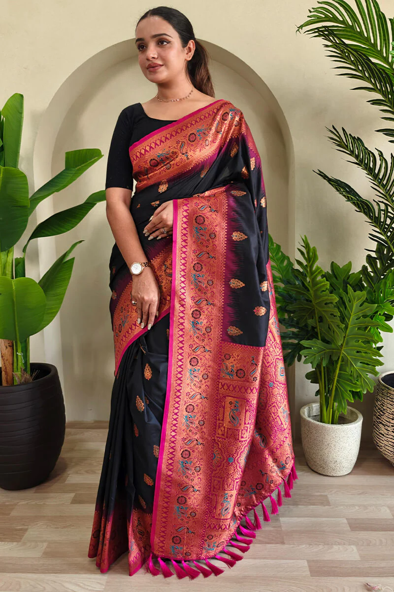 Symmetrical Black Soft Banarasi Silk Saree With Verdant Blouse Piece - Image 2