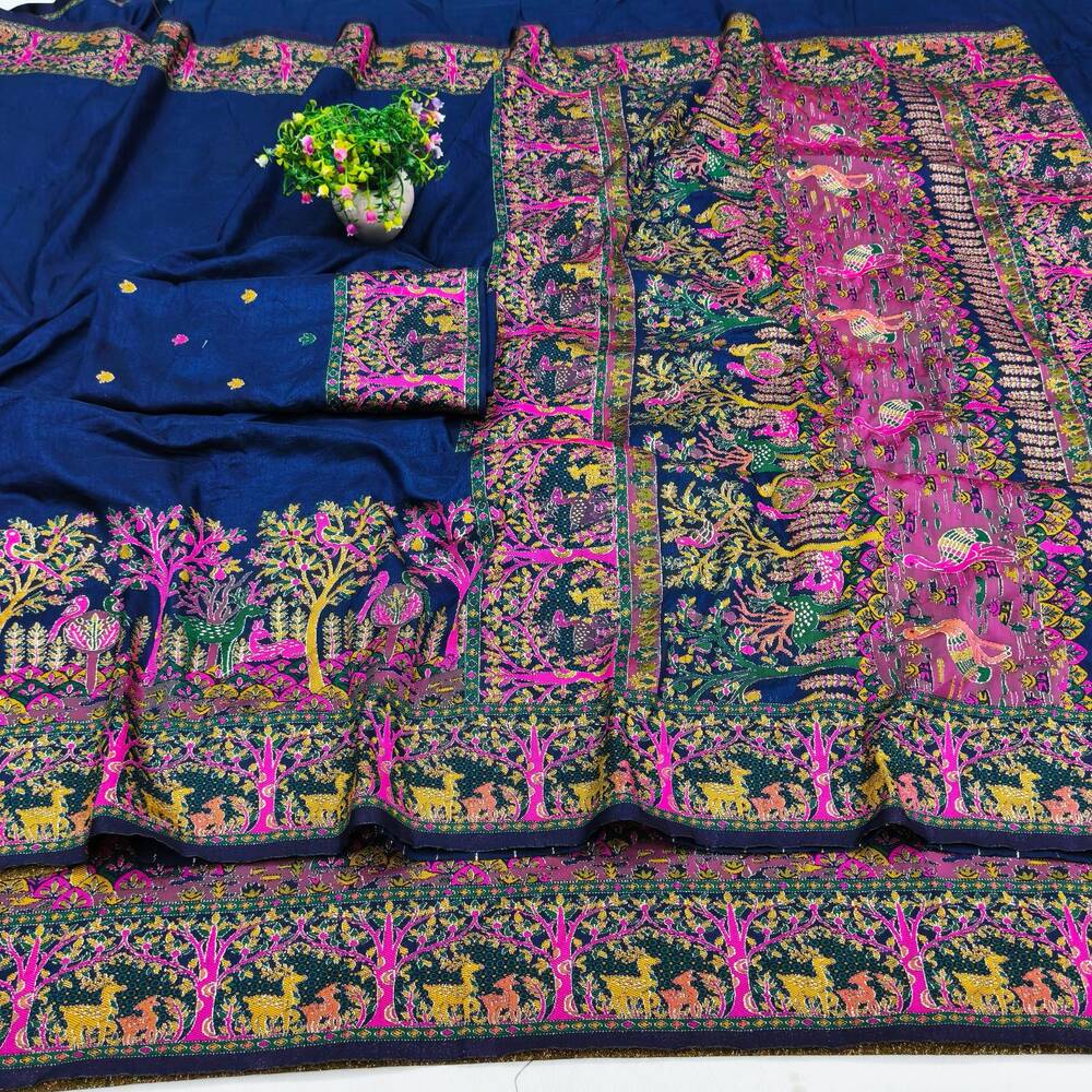 Symmetrical Navy Blue Nylon Dola Pashmina Saree With Propinquity Blouse Piece - Image 4