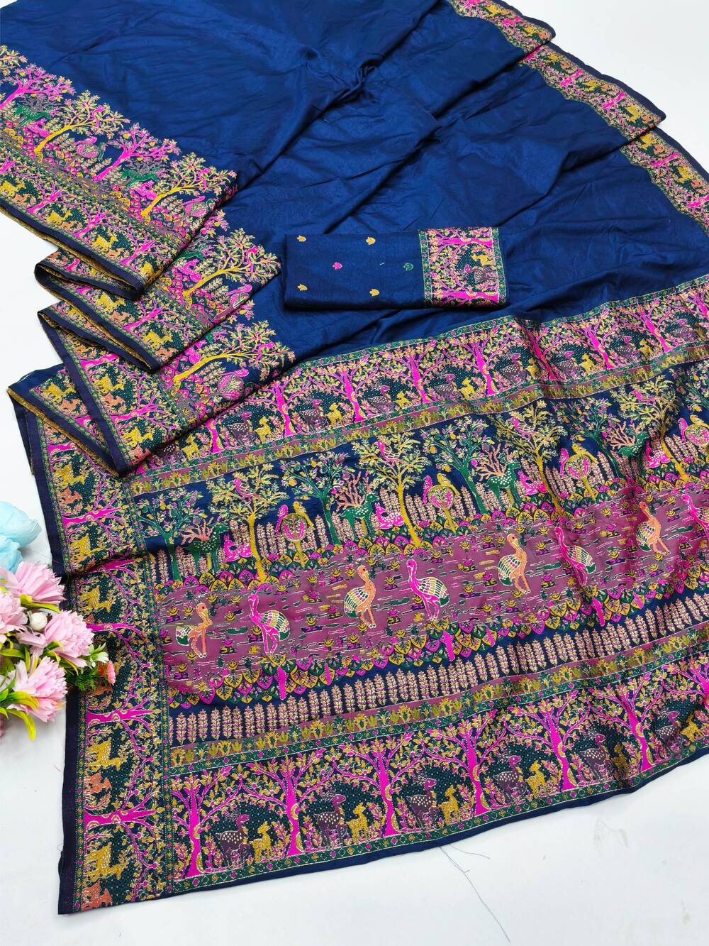 Symmetrical Navy Blue Nylon Dola Pashmina Saree With Propinquity Blouse Piece - Image 5