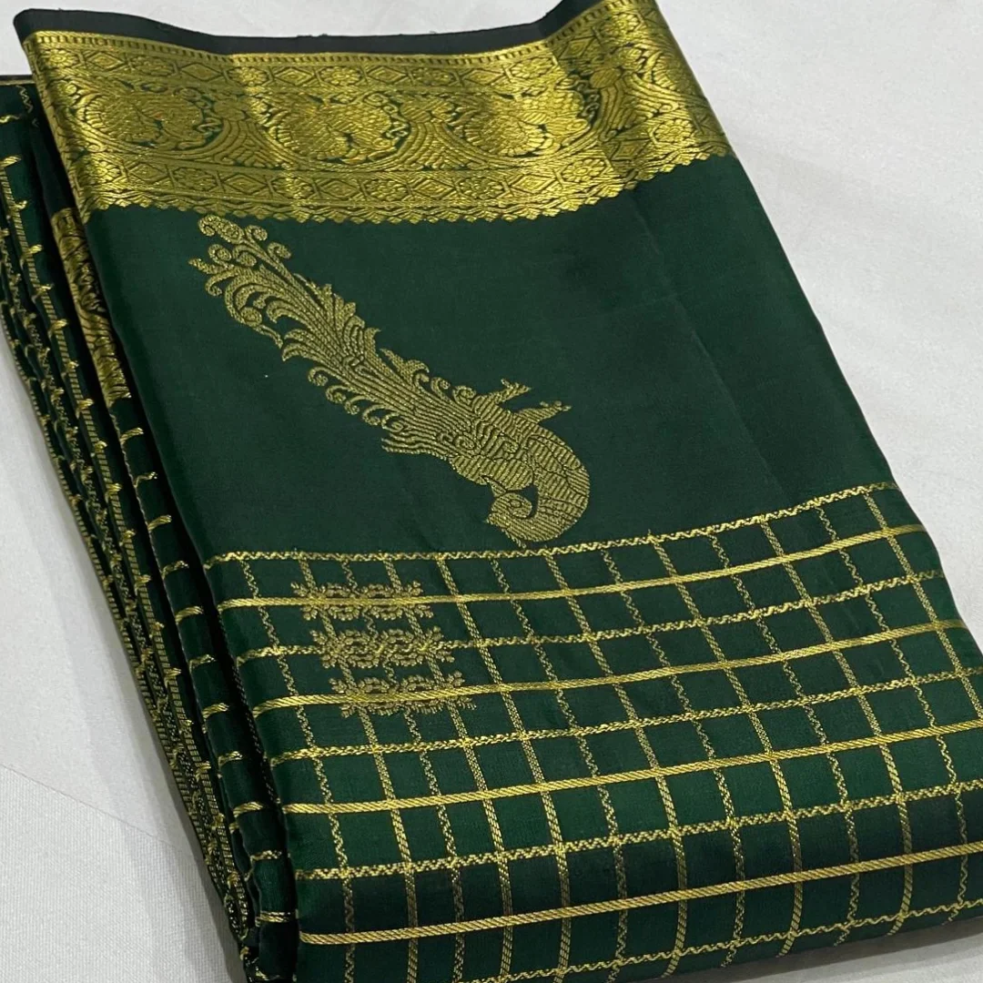 Traditional Dark Green Pure Zari Weaving Banarasi Silk Saree With Demure Blouse Piece - Image 2