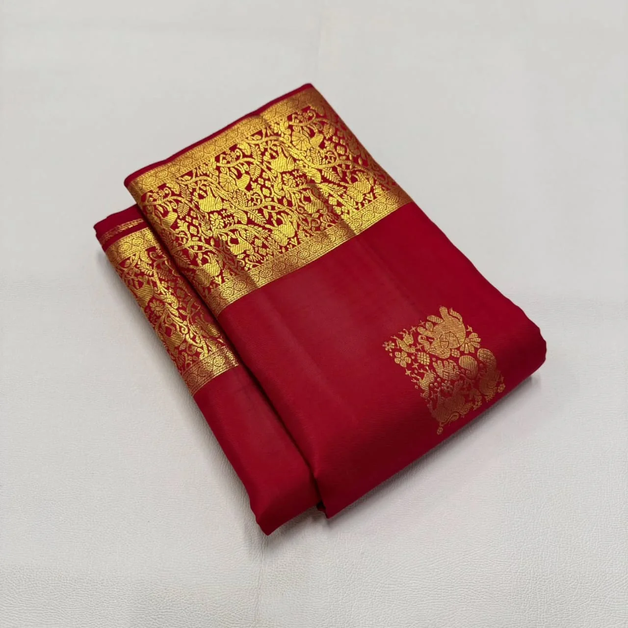 Traditional Red Soft Banarasi Silk Saree With Prominent Blouse Piece - Image 2