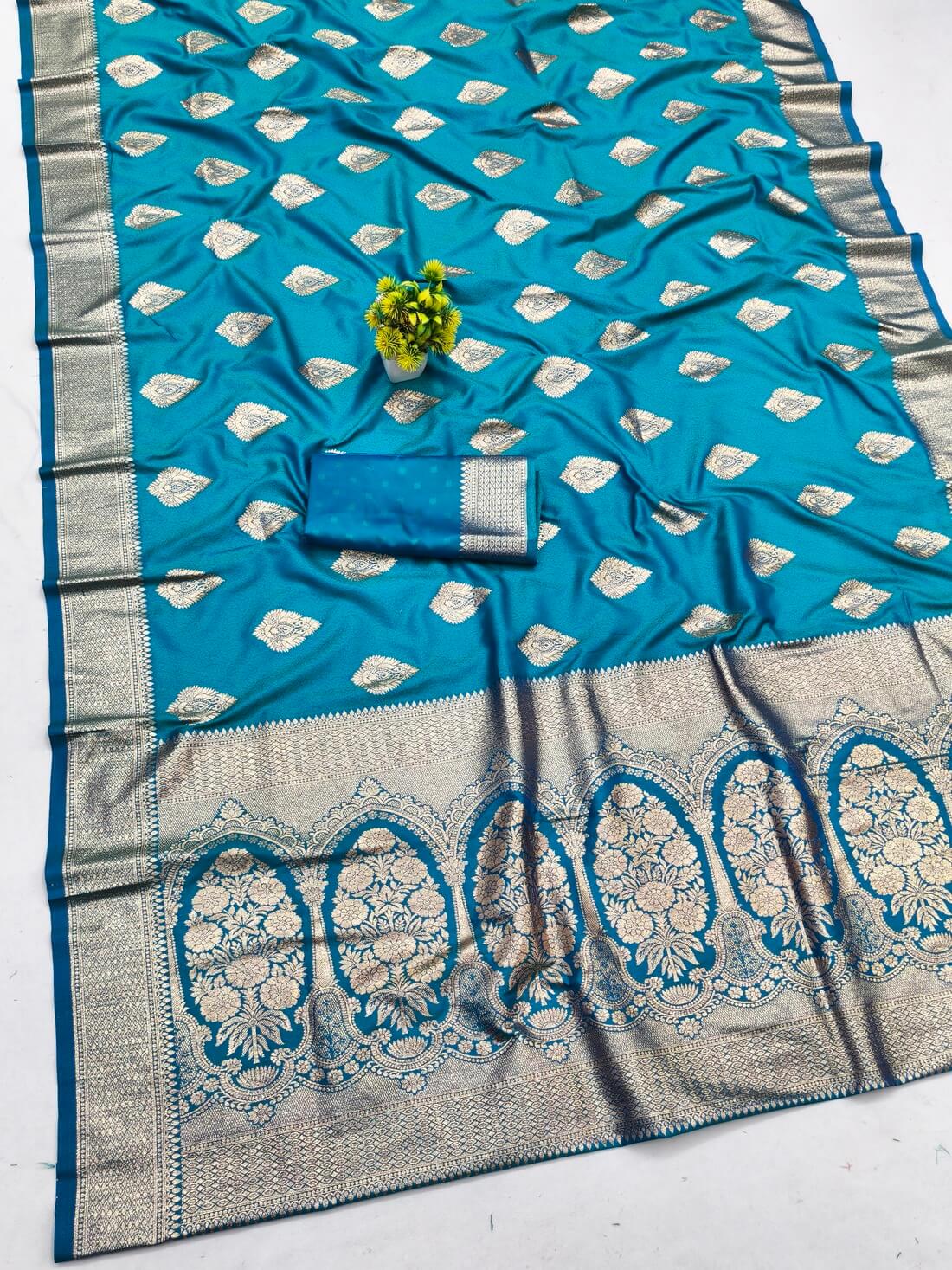 Tremendous Firozi Pure Zari Weaving Banarasi Silk Saree With Imaginative Blouse Piece - Image 2