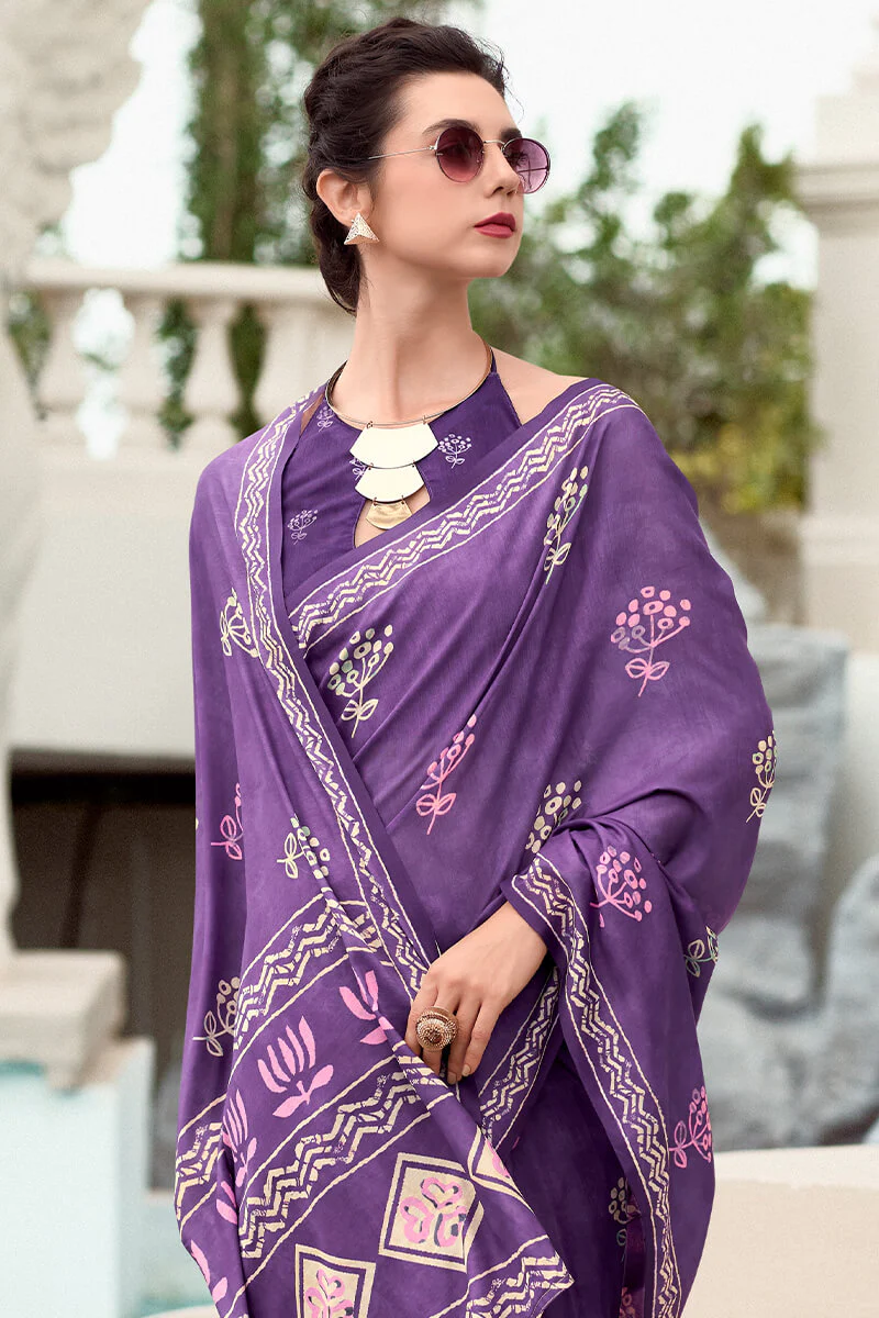 Tremendous Purple Printed Mul Cotton Saree With Alluring Blouse Piece - Image 3