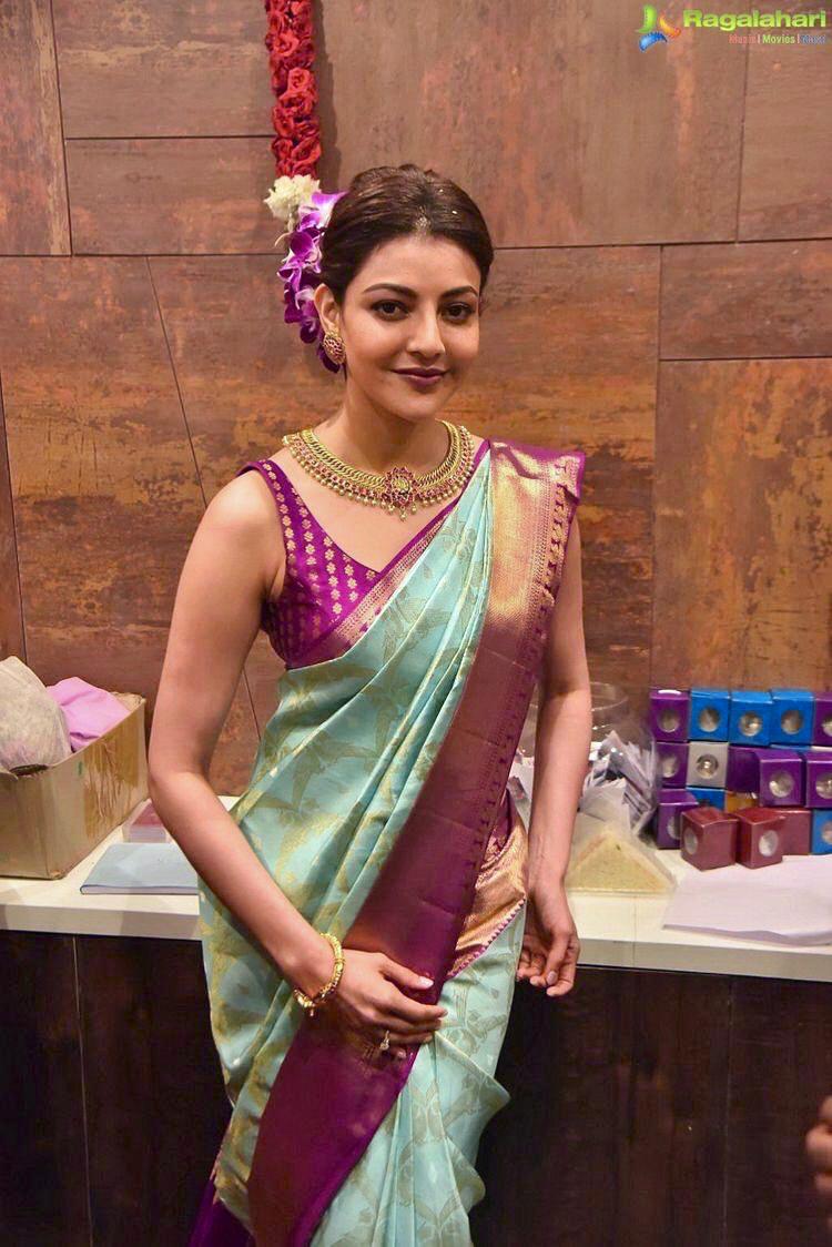 Tremendous Sky Soft Banarasi Silk Saree With Incomparable Blouse Piece - Image 3