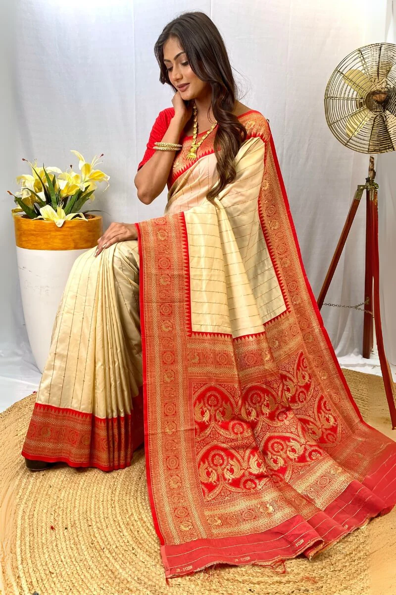 Trendy Beige Soft Banarasi Silk Saree With Classy Blouse Piece - Image 3