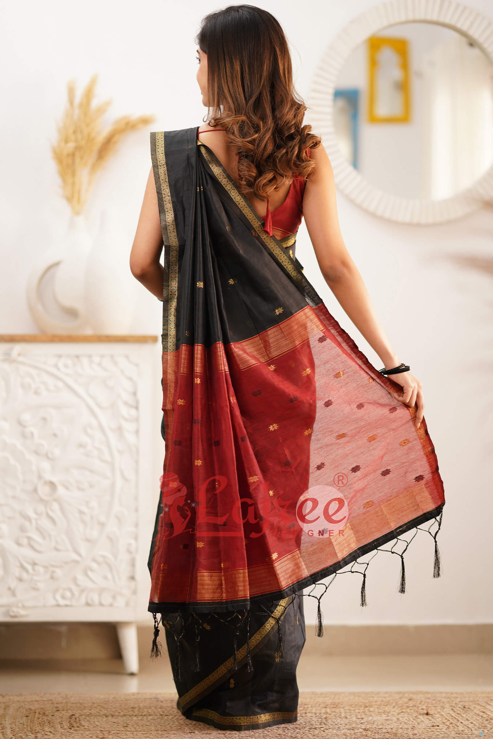 Trendy Black Cotton Silk Saree With Marvellous Blouse Piece - Image 4