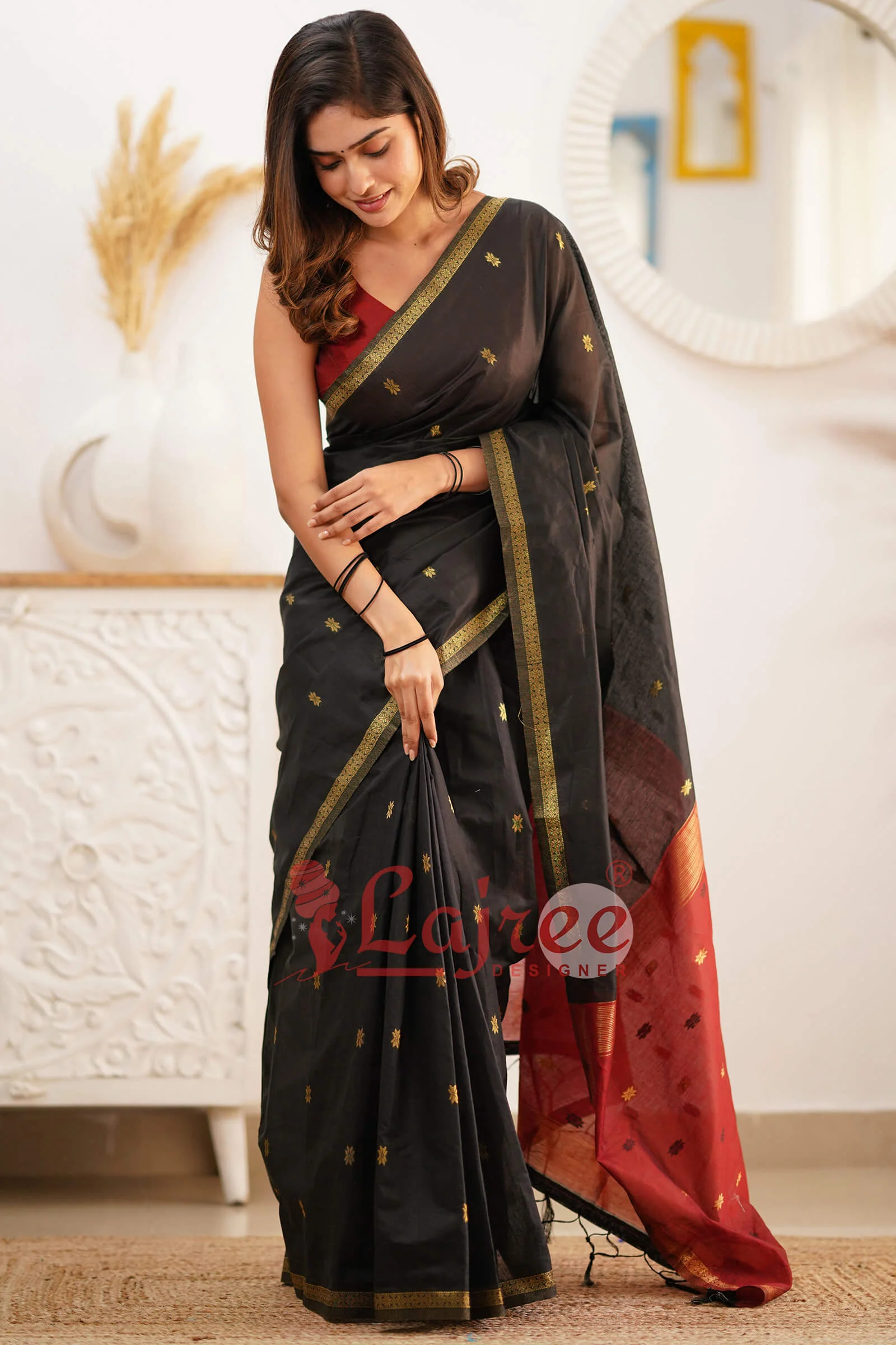 Trendy Black Cotton Silk Saree With Marvellous Blouse Piece - Image 5
