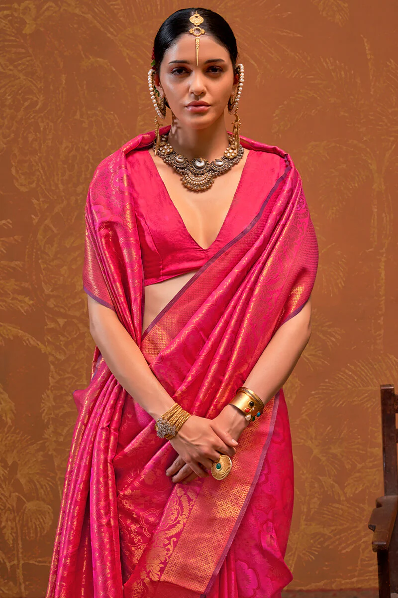 Trendy Dark Pink Kanjivaram Silk Saree With Flattering Blouse Piece - Image 2