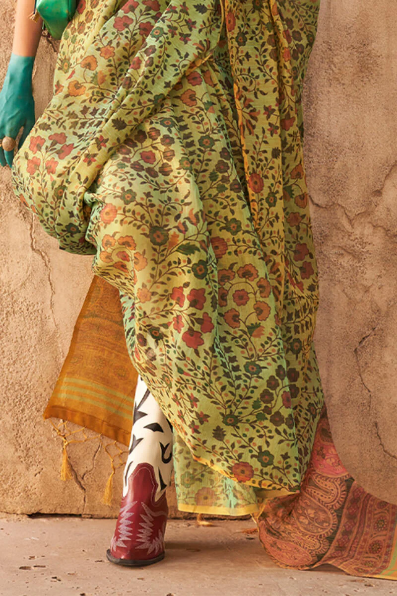 Trendy Green Digital Printed Tissue Silk Saree With Classy Blouse Piece - Image 4