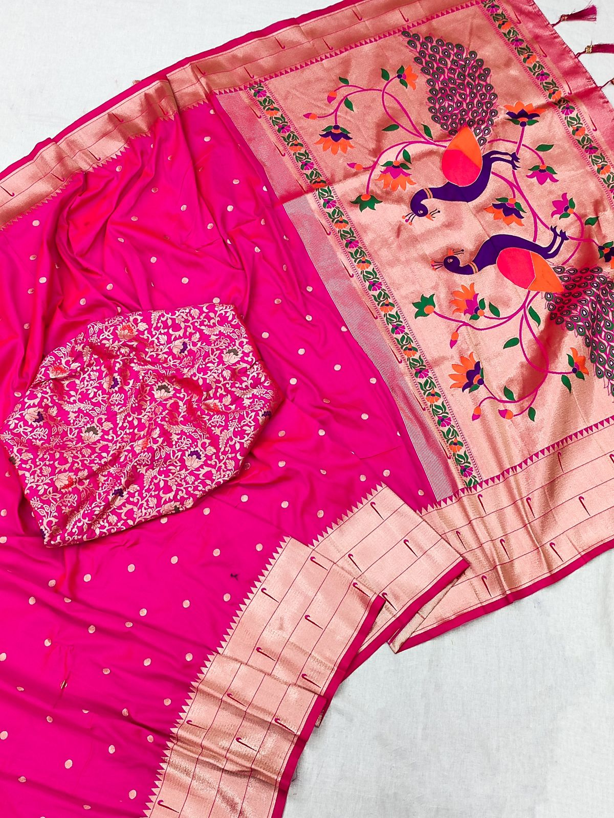 Twirling Dark Pink Paithani Silk Saree With Jazzy Blouse Piece - Image 2