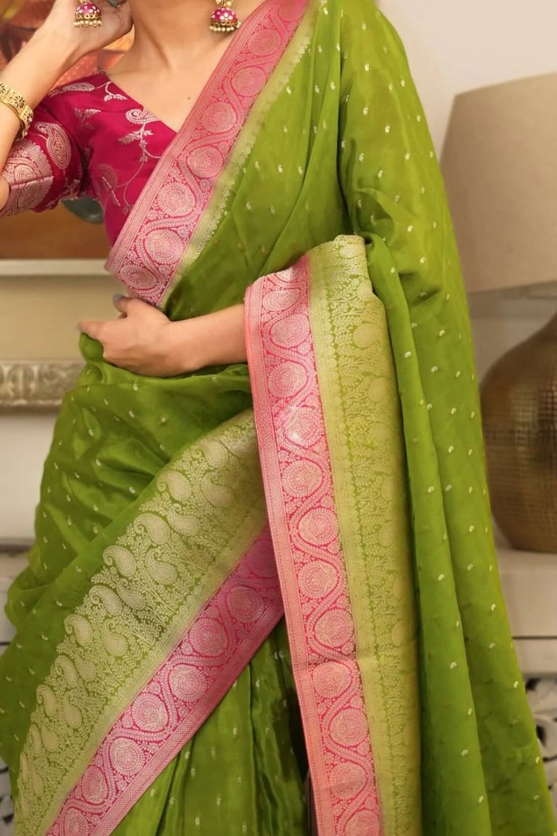Twirling Green Soft Silk Saree With Vivacious Blouse Piece - Image 4