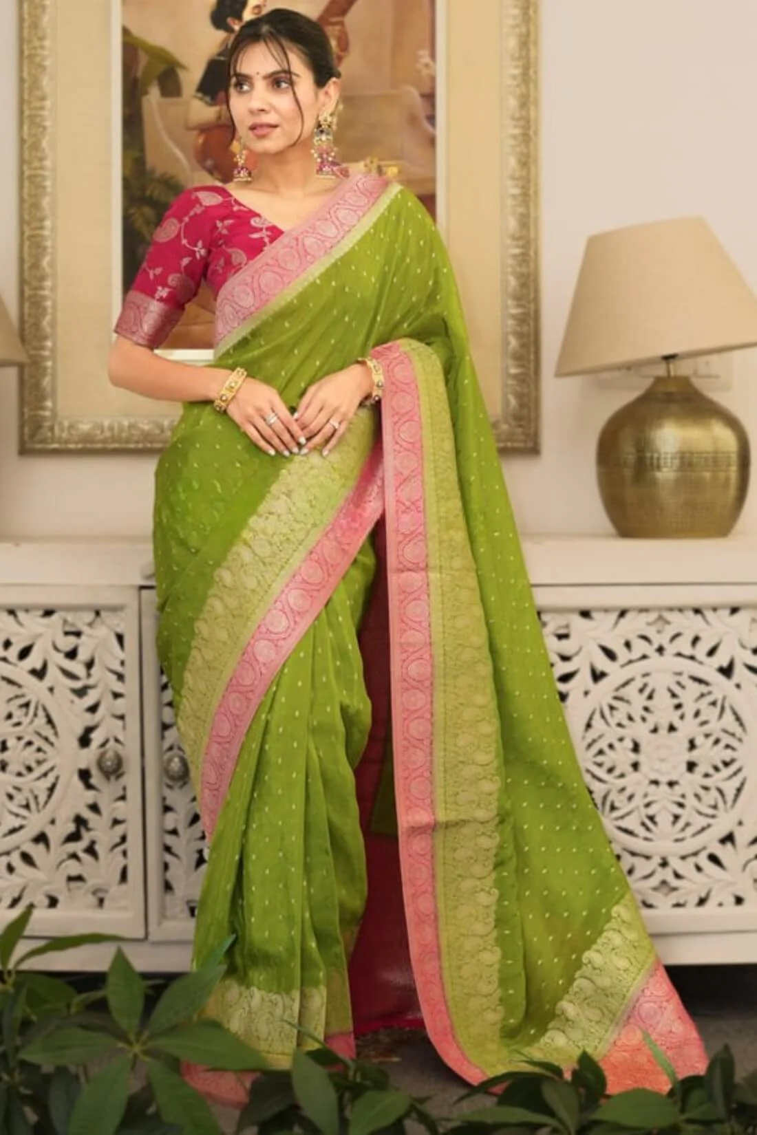 Twirling Green Soft Silk Saree With Vivacious Blouse Piece - Image 5