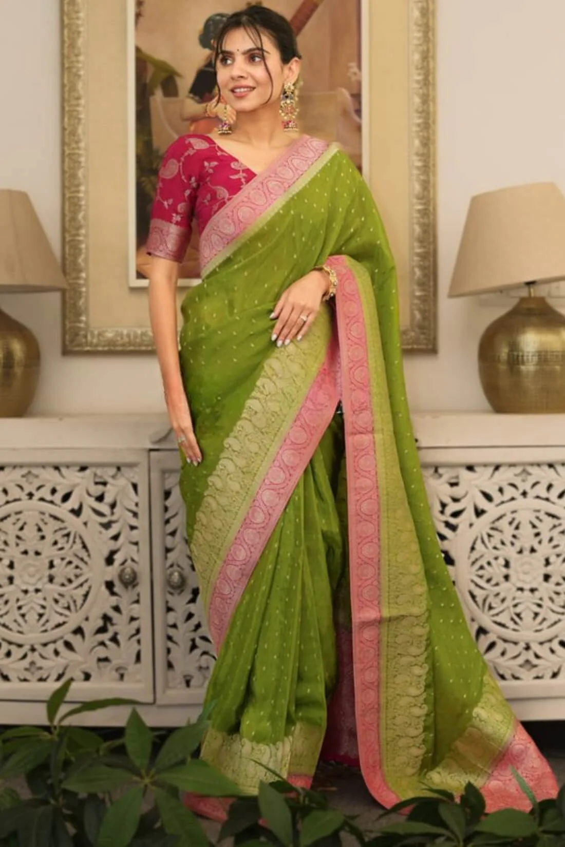 Twirling Green Soft Silk Saree With Vivacious Blouse Piece - Image 7