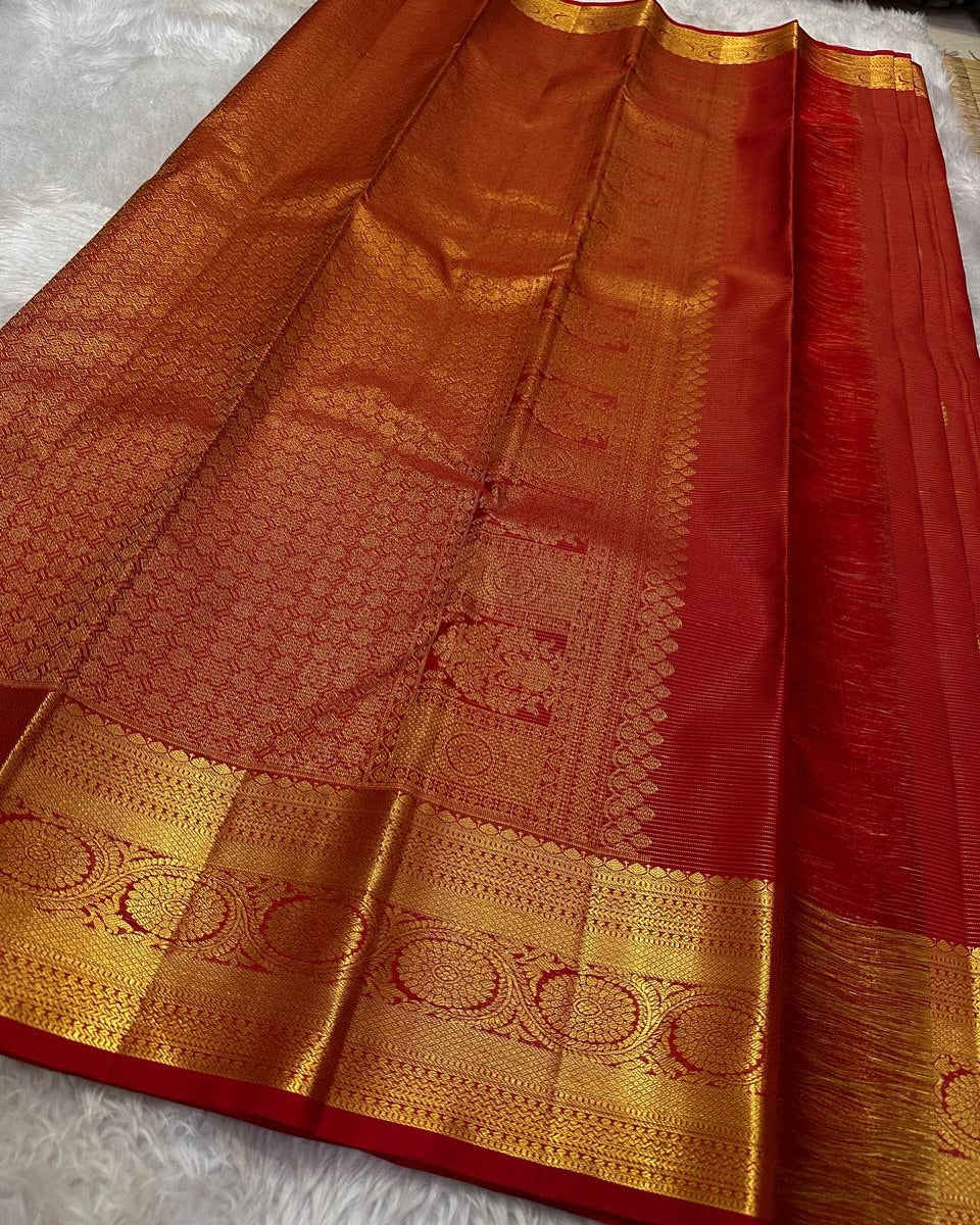 Twirling Red Soft Banarasi Silk Saree With Beauteous Blouse Piece - Image 5
