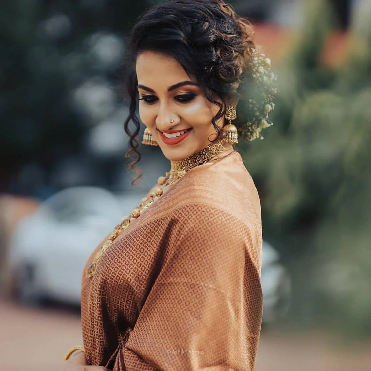 Unequalled Wine Soft Banarasi Silk Saree With Snazzy Blouse Piece - Image 4