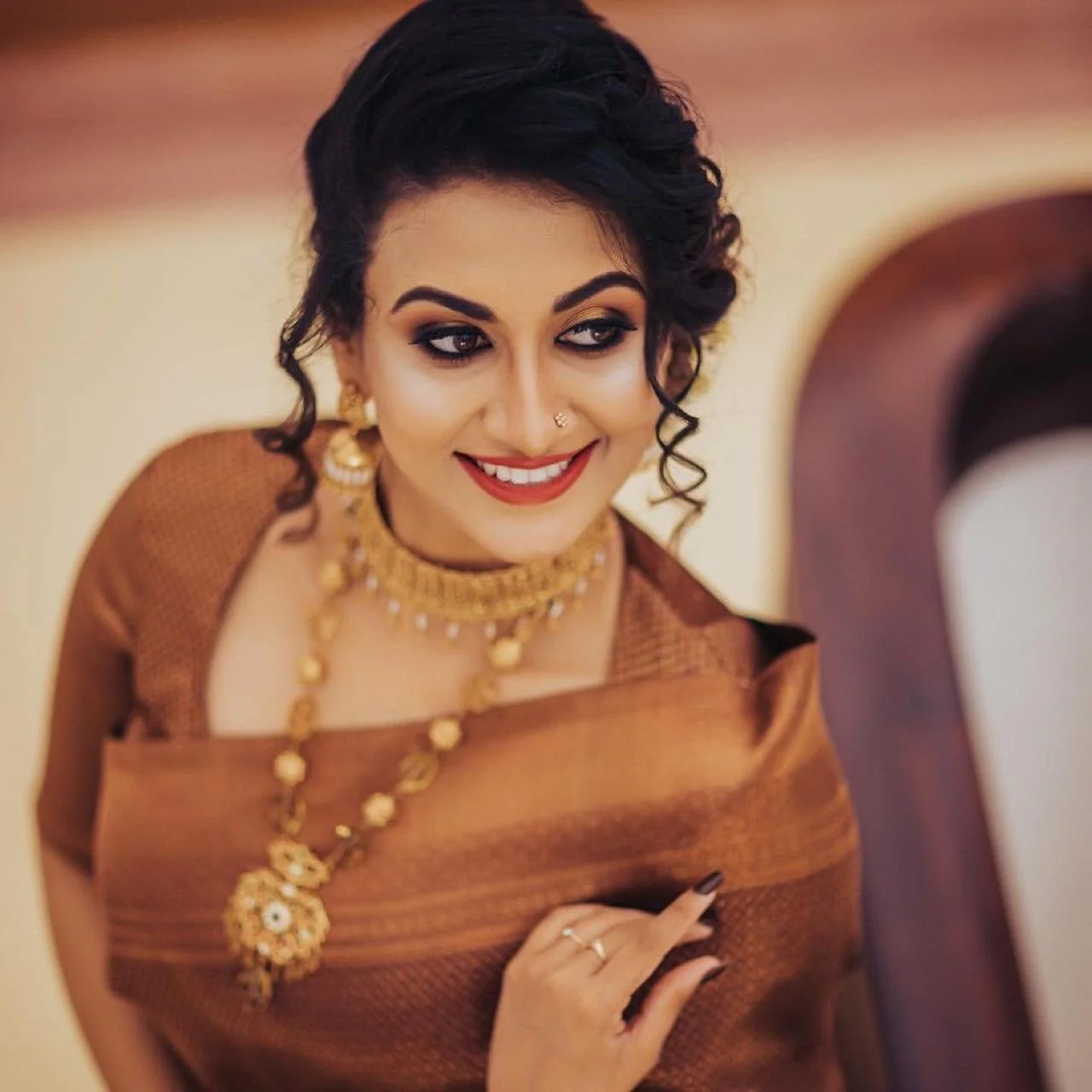 Unequalled Wine Soft Banarasi Silk Saree With Snazzy Blouse Piece - Image 6